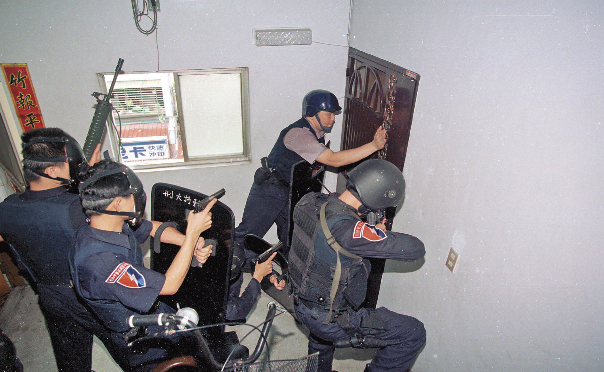 警方當時發現林春生、高天民出沒在台北市五常街，旋即展開攻堅，林春生身中6槍死亡。（中央社）