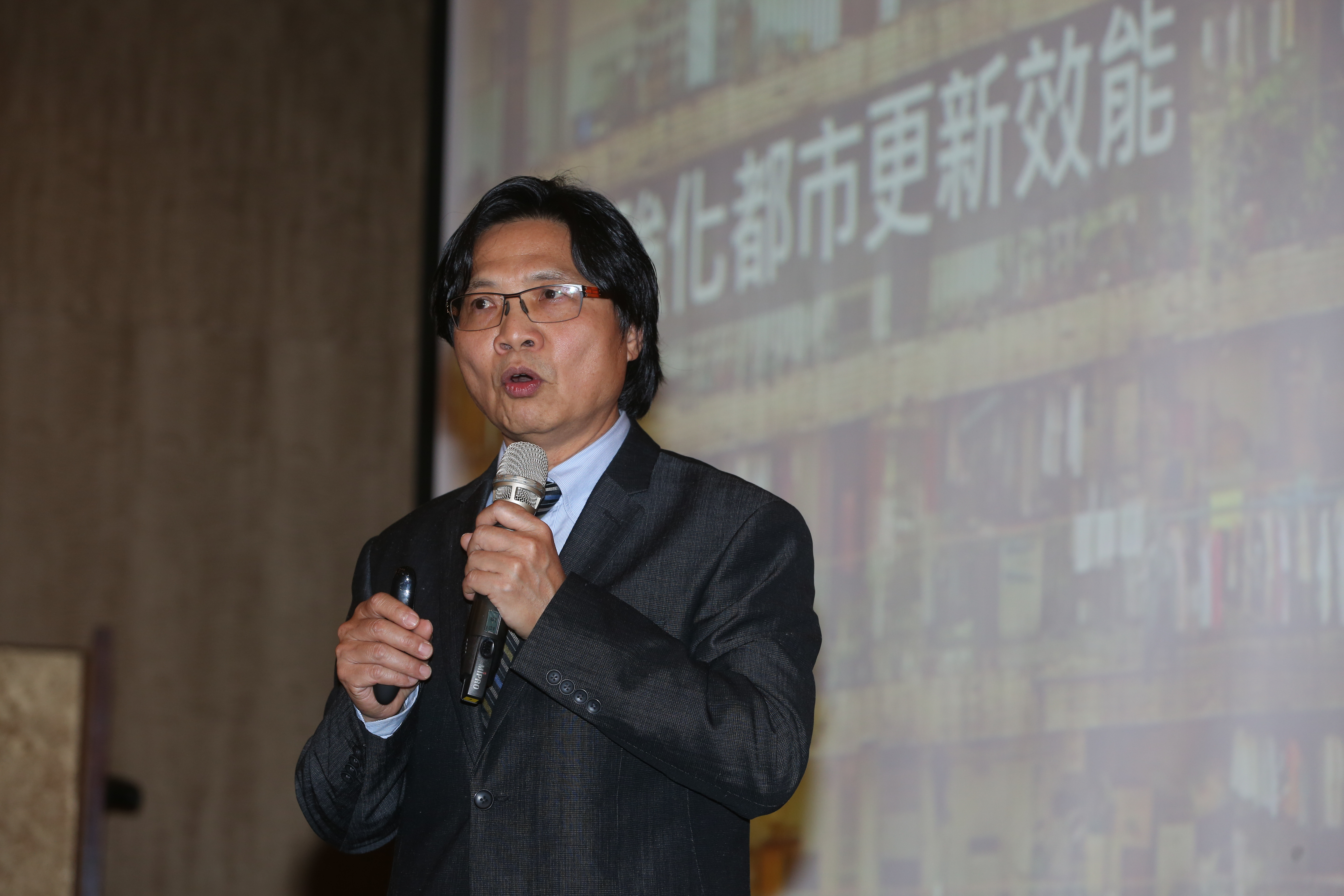 內政部長葉俊榮所申請之計畫已辦理暫停執行。