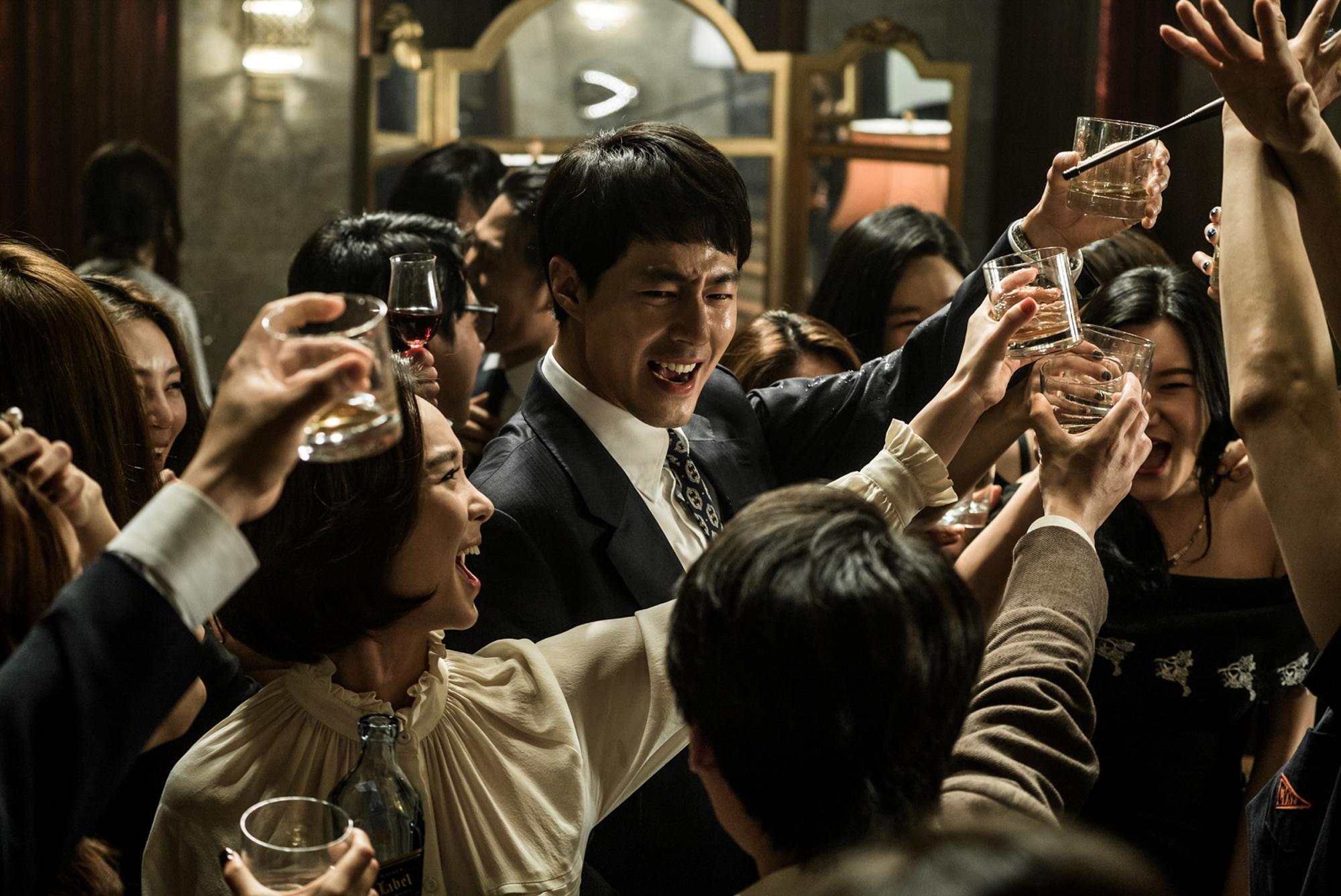 《金權性內幕》是趙寅成相隔9年後重返大銀幕作品。