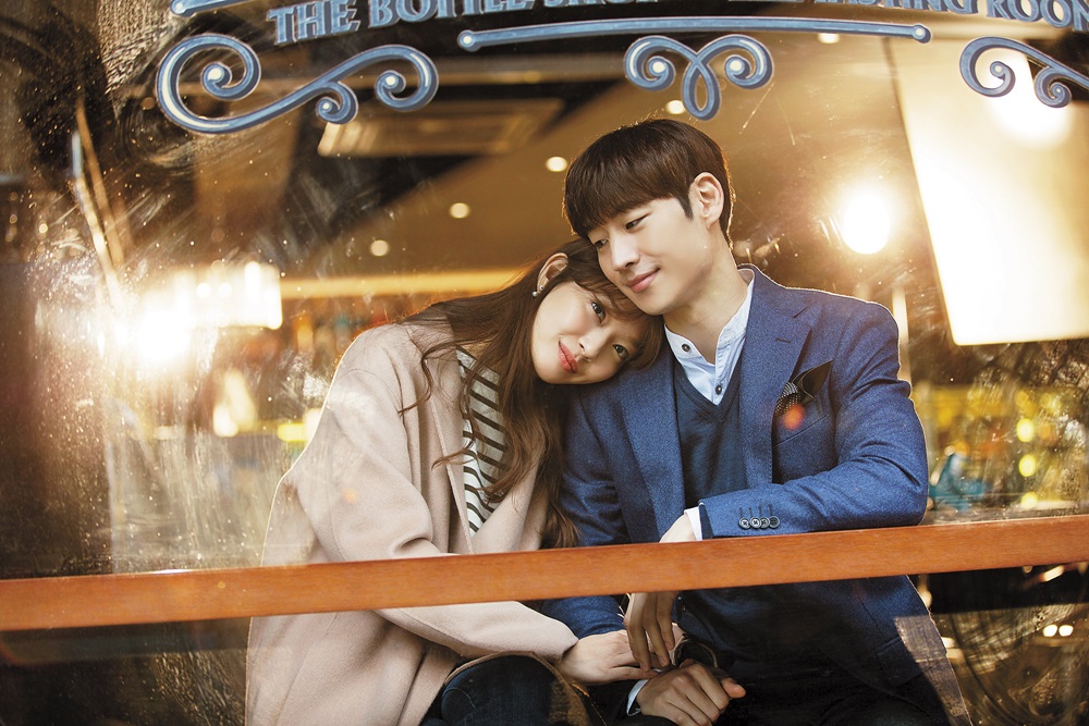 李帝勳（右）、新慜娥主演的《明天和你》採先拍後播，雖然收視不如預期，但這種製播方式卻深受大咖喜愛。（愛奇藝台灣站提供）