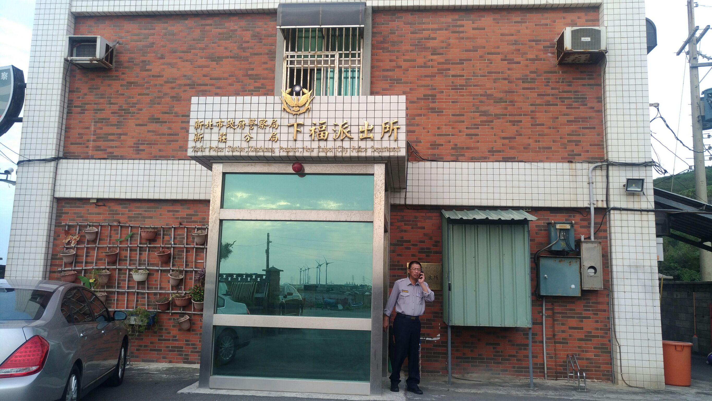 簡員在下福派出所服務2年,他的離世讓派出所同仁萬分不捨。