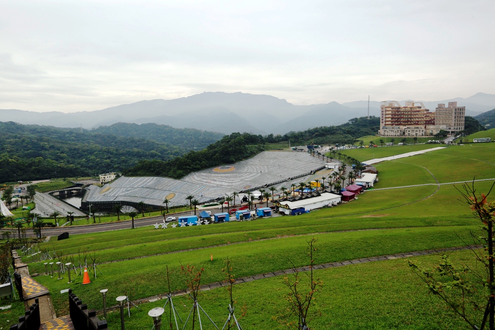 吳珅篁已和基隆擁恆文創園區談合作，向殯葬業龍頭龍巖集團看齊。