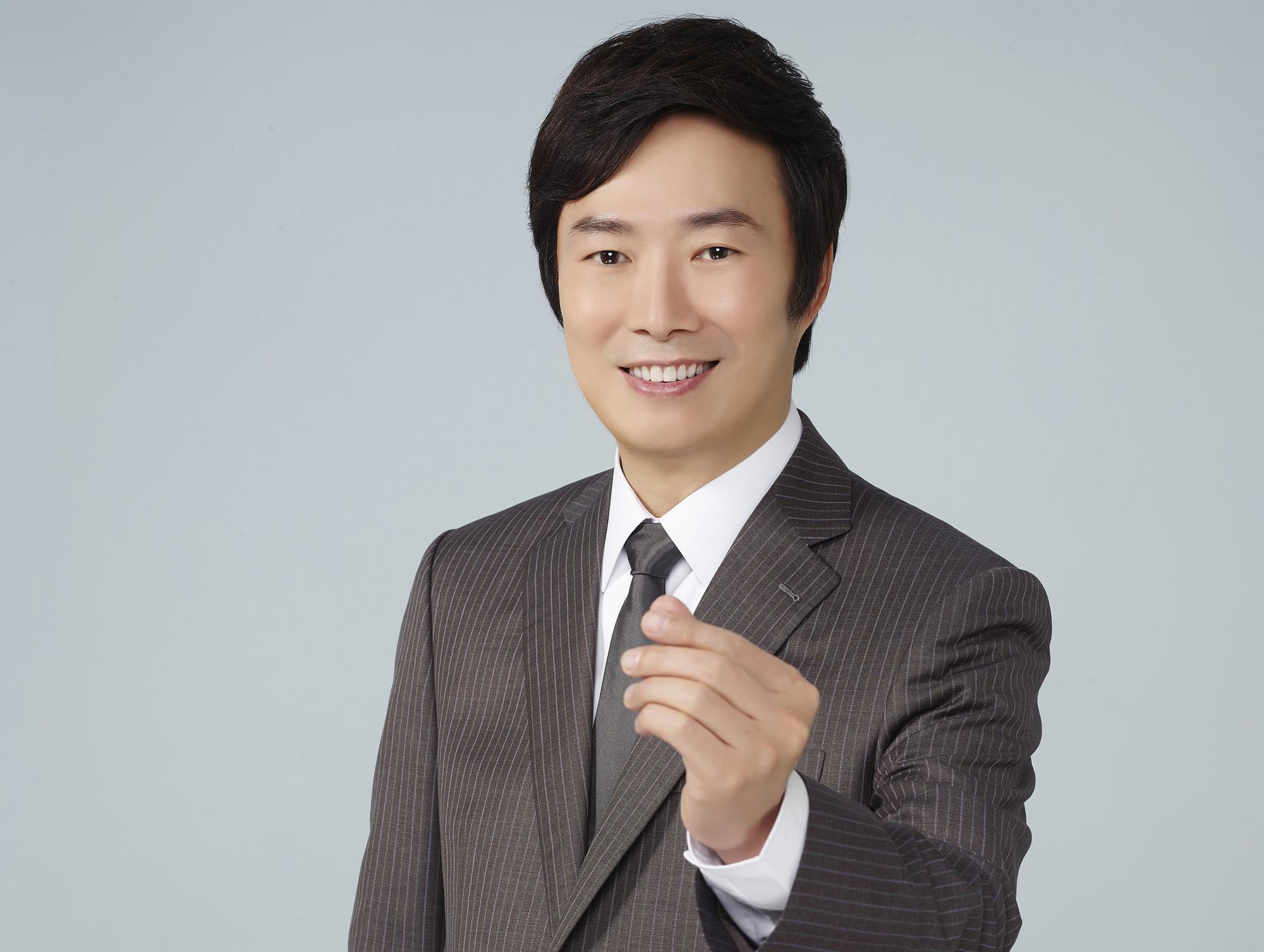 費玉清宣布演唱會再加場,首次站上小巨蛋就連開4場,打平好友江蕙紀錄。