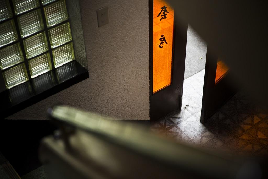 陳鈺璇接手後堅持不仲介色情服務，曾經因此被客人破口大罵。