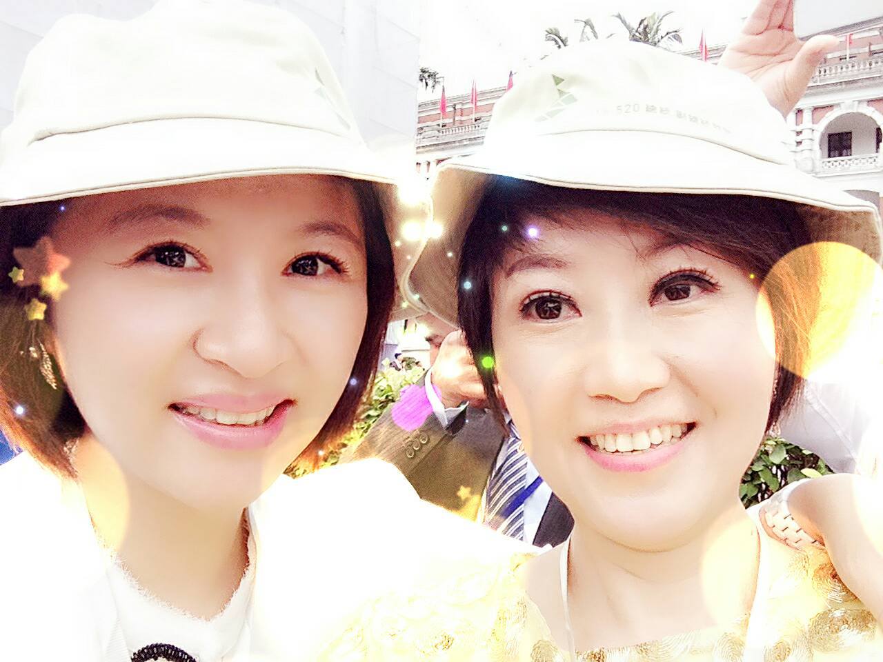 廖筱君（右）透露和高明慧感情非常好，絕無不合。圖翻攝自臉書