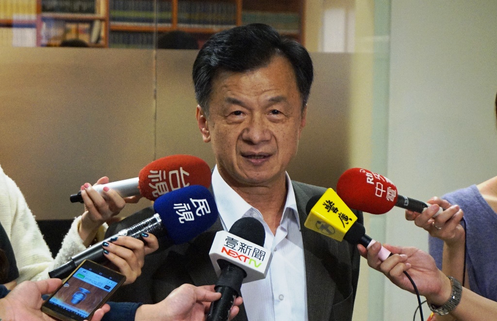 對於司改國是會將討論對吸毒者除罪化，法務部反對，部長邱太三表示將繼續秉持嚴加查緝毒品立場。