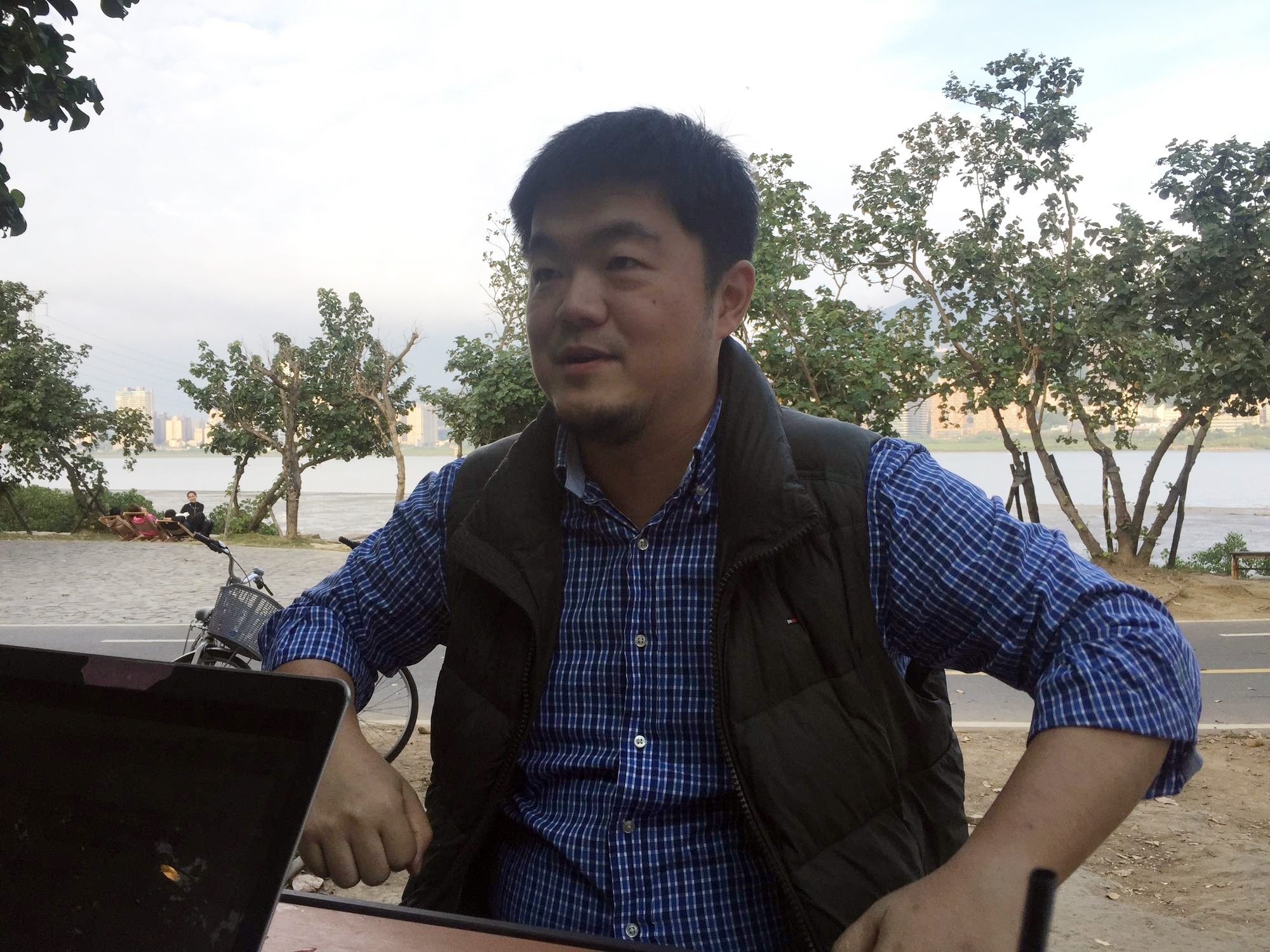 呂炳宏對於謝依涵逃死，低調不願表示意見。