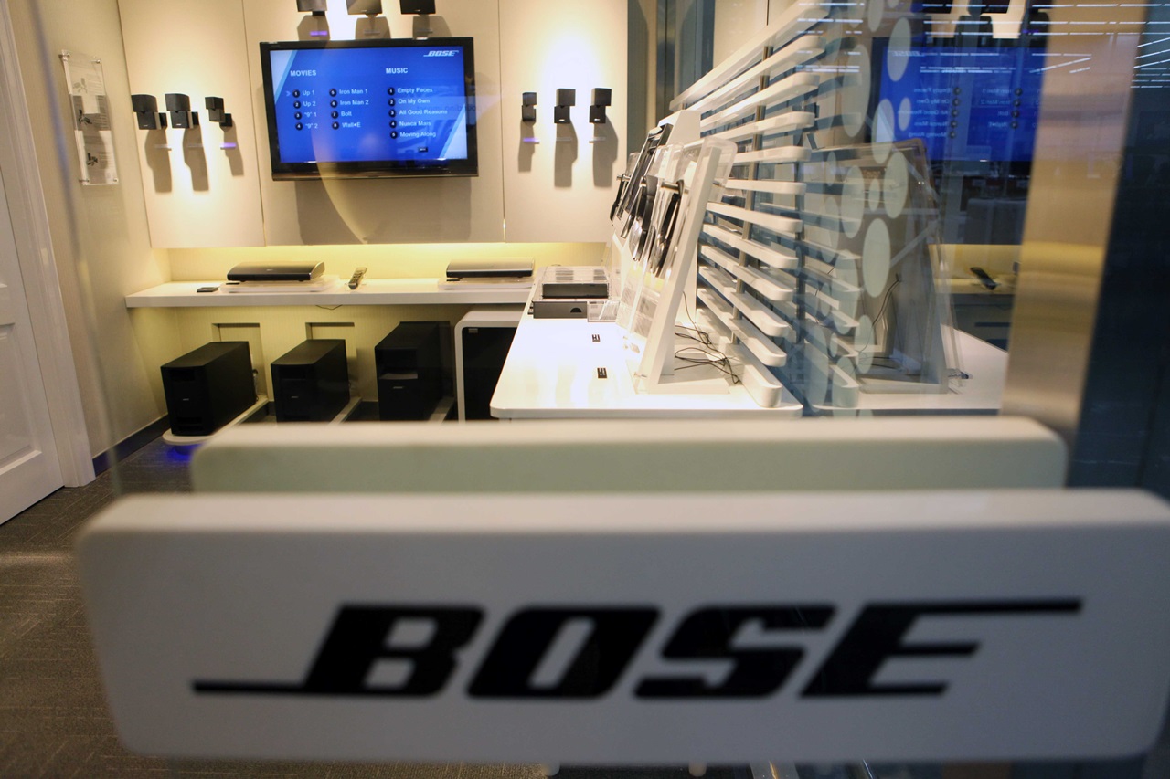 Bose在芝加哥聯邦法院被消費者提起訴訟，指控其耳機產品暗中蒐集個資。（東方IC）