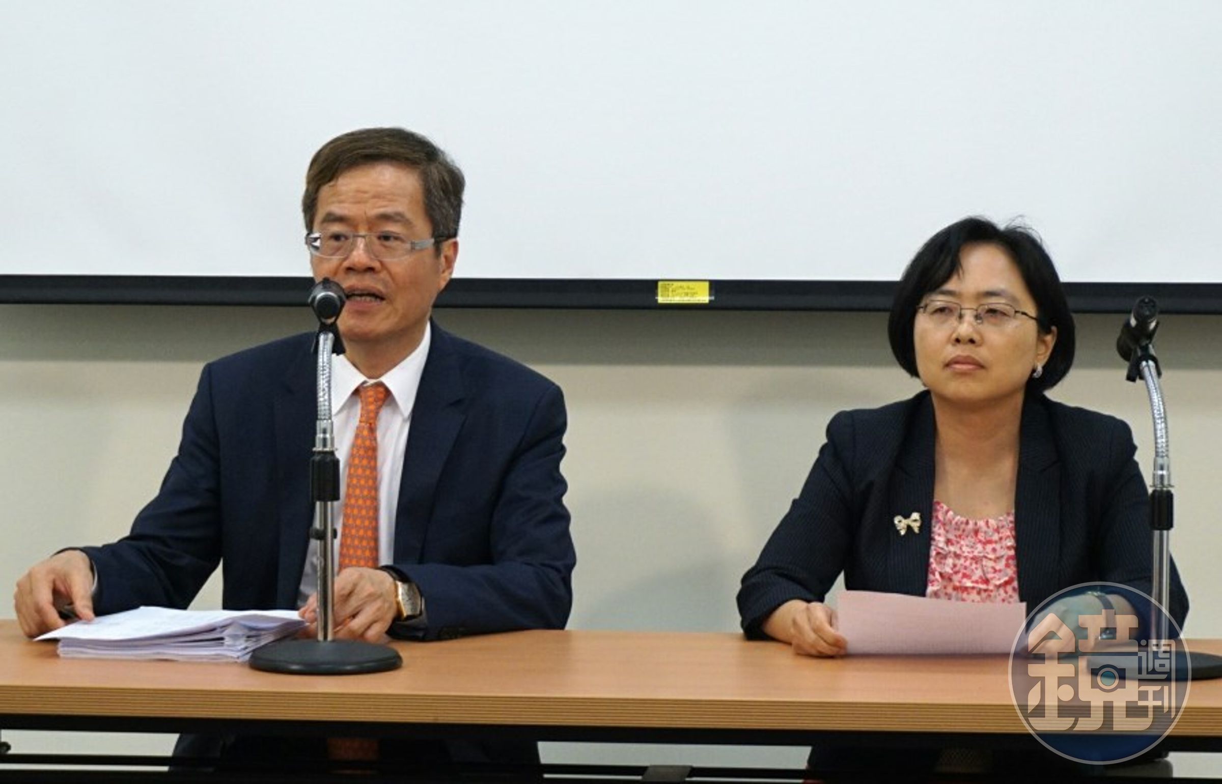 司改國是會第五組召集人梁永煌（左）指出，將不討論吸毒除罪除刑議題。