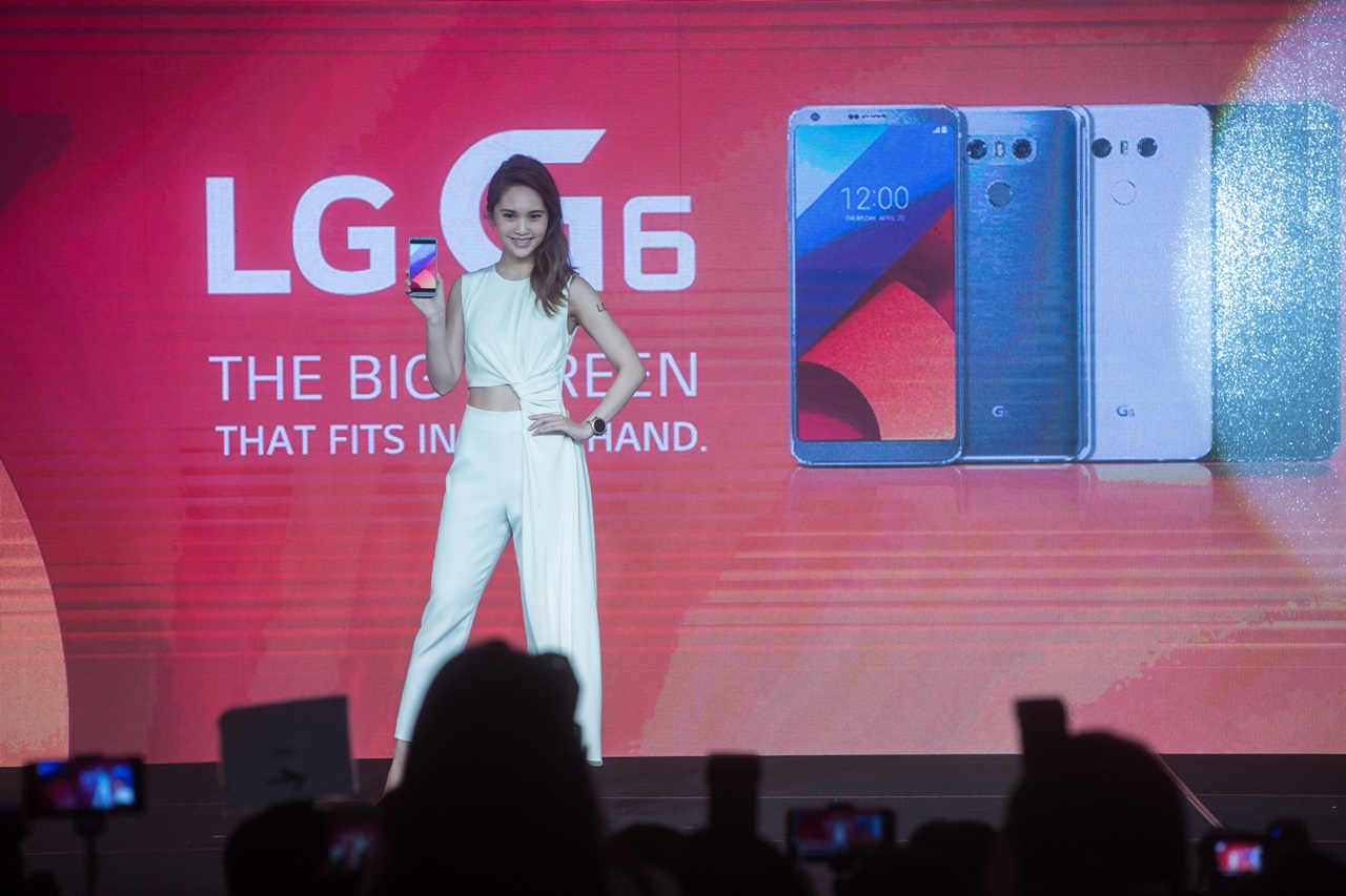 LG在台發表旗艦機LG G6，為了拼10%的在台市占率，找來女藝人楊丞琳來代言。