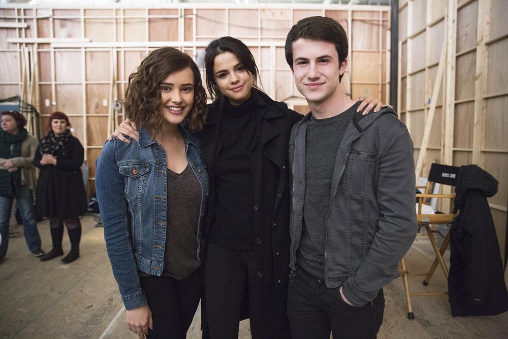 買下版權的席琳娜戈麥斯（中）本來打算拍成電影，扮演漢娜，最後決定擔任監製拍成影集。