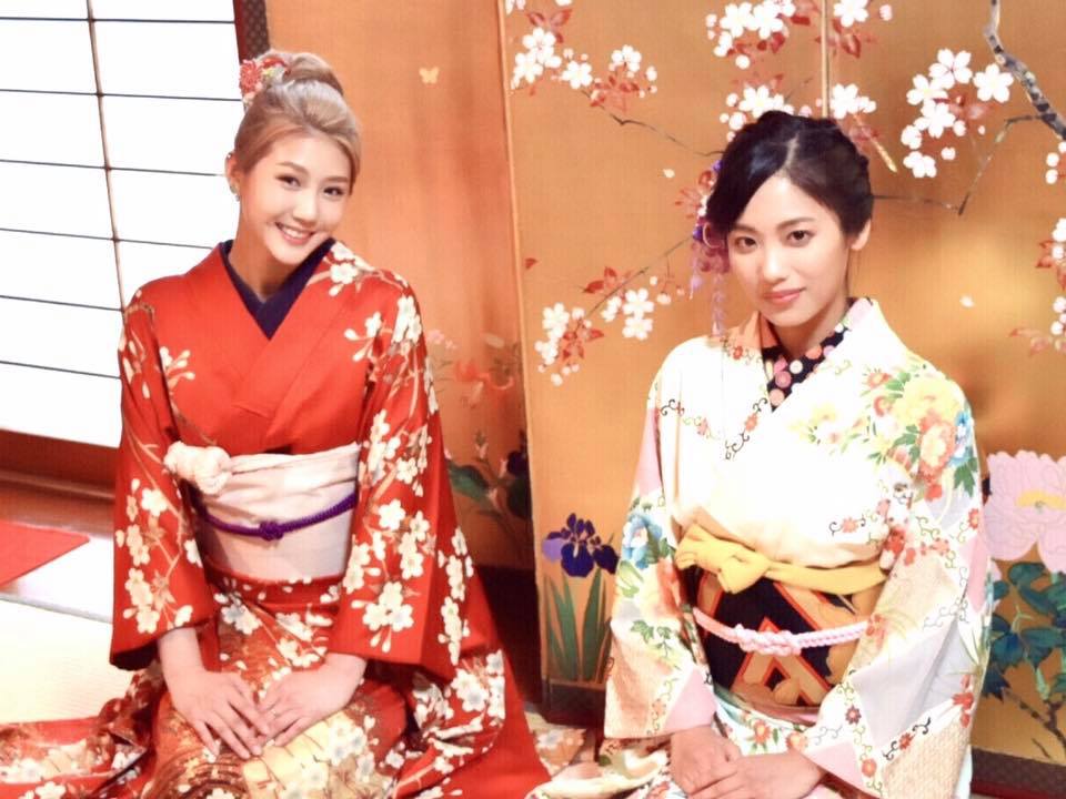 網紅四葉草,稍早在日本與演員二宮芽生以親善大使身分,在當地進行媒體採訪等活動。(翻攝自 Cool Japan TV臉書)