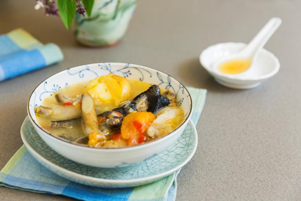 番茄洋蔥牛蒡薯仔湯