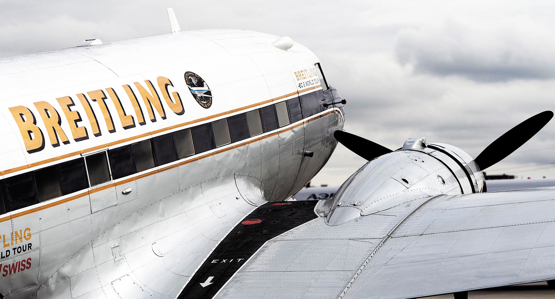 【錶壇速報！】 號外！BREITLING DC-3古董飛機（4/25）13:20即將降臨台北！！