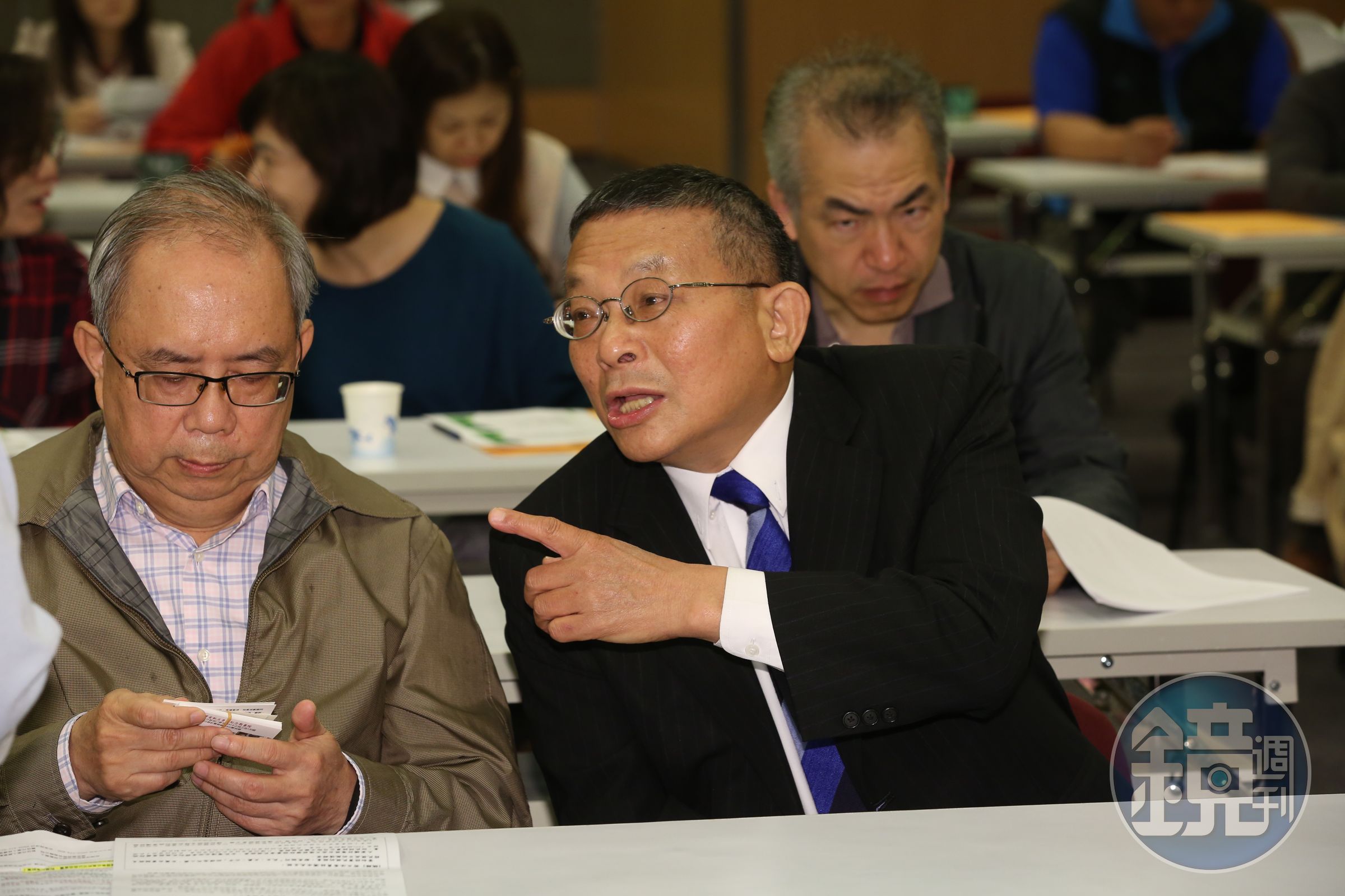 民視股東自救會今天成立，民視常務董事陳清福呼籲股東們要團結。