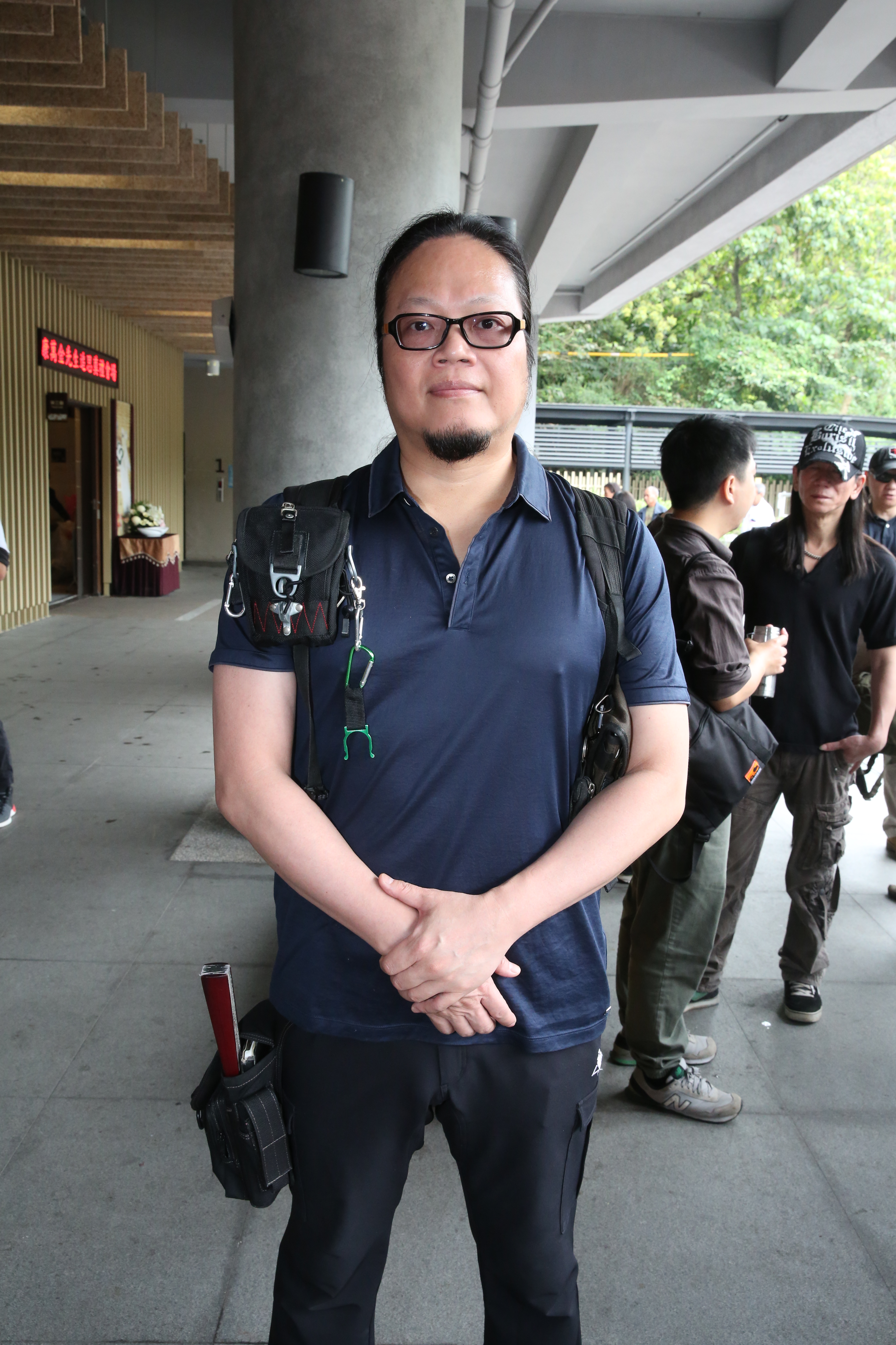 鄭問弟子蕭言中形容鄭問是「最有毅力的漫畫家」。