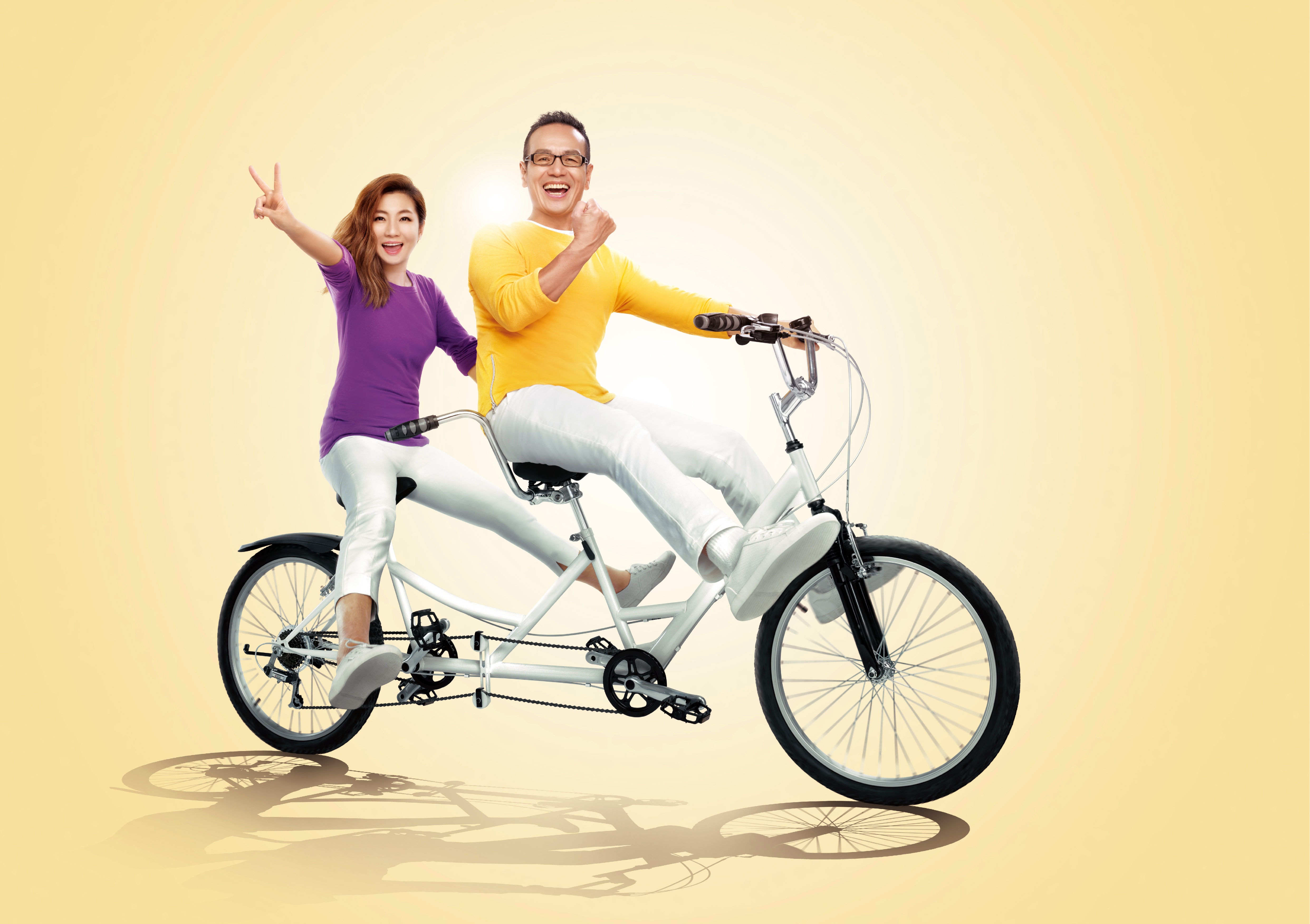 任爸和Selina騎雙人協力車，騎了一整天下來絲毫不見疲態。