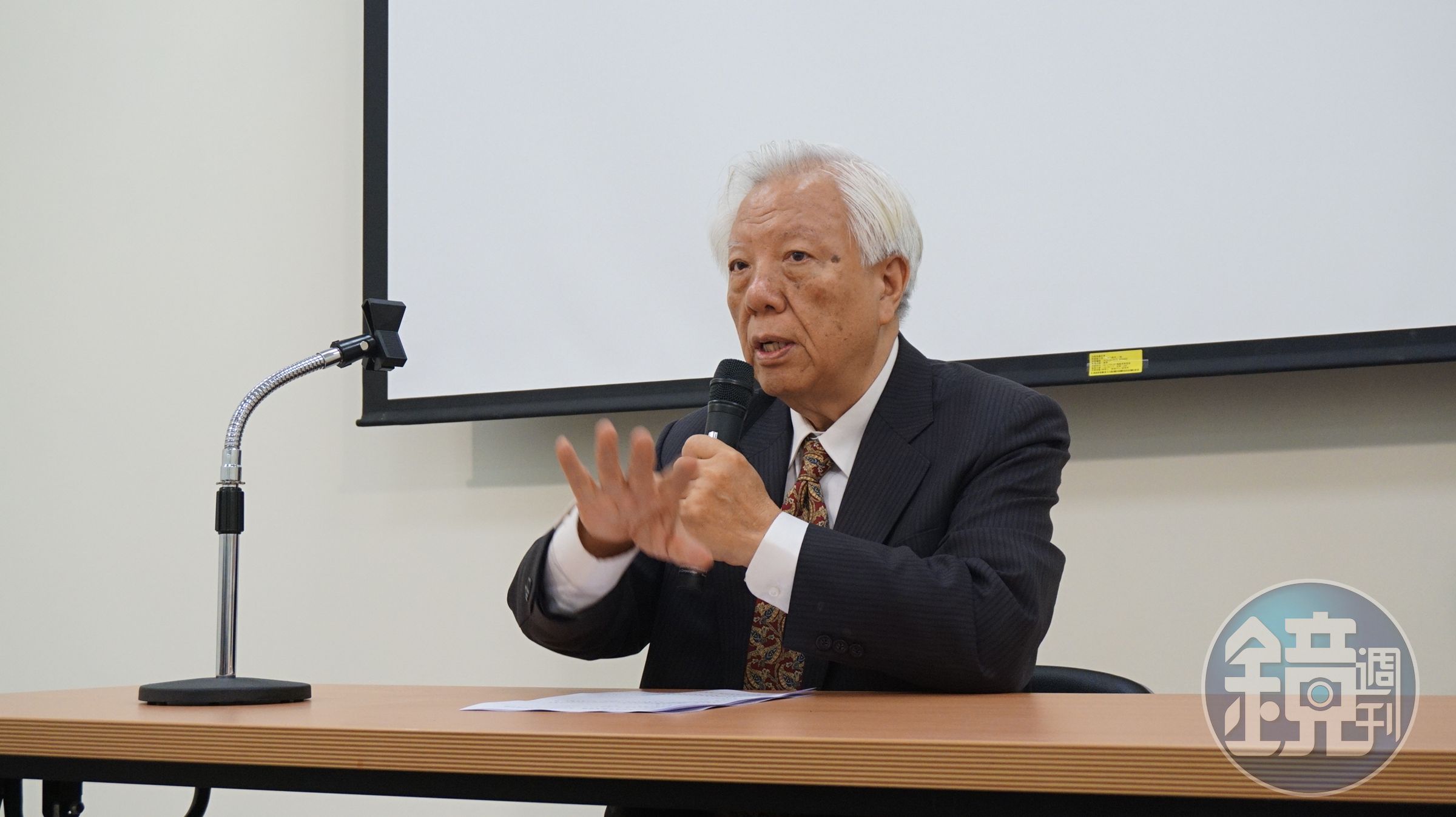 瞿海源表示，4月17日與總統蔡英文舉行的司改籌備會是祕密會議，講好了不能公開。