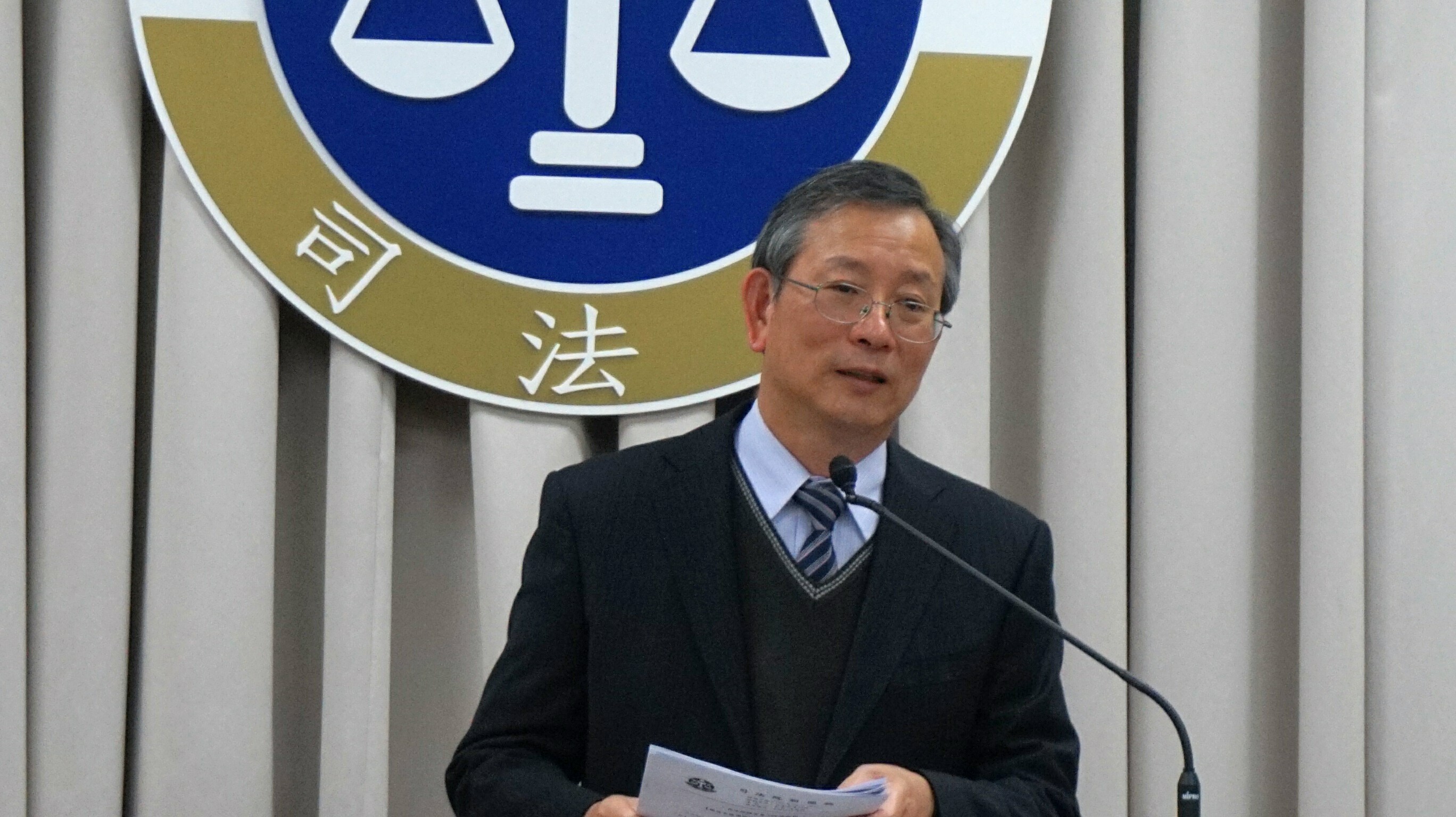 司法院祕書長呂太郎指出，由總統任命最高法院法官，不會導致政治干預司法。