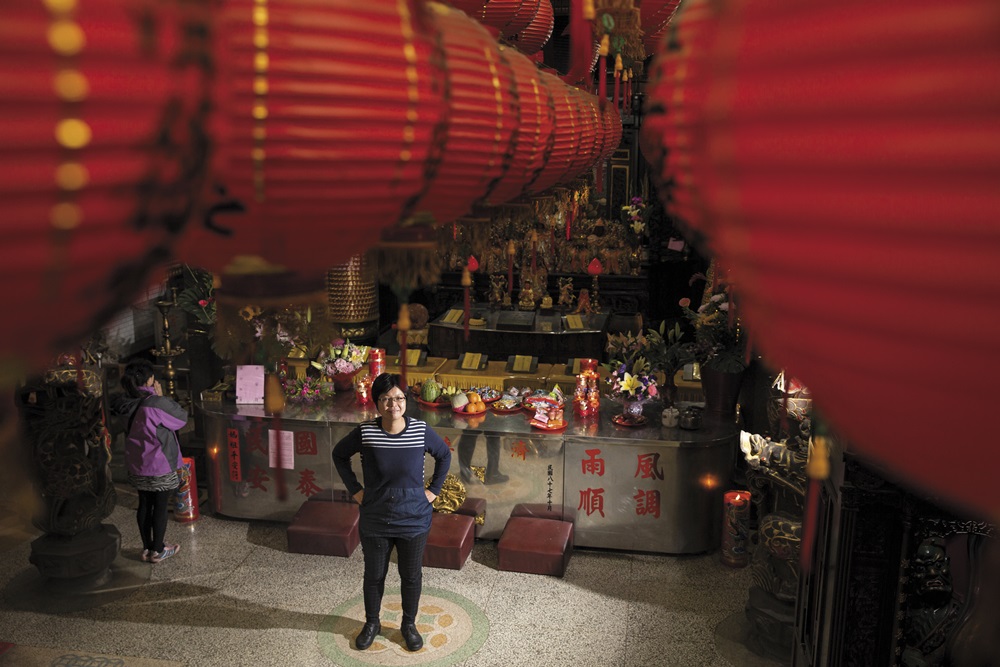 15歲開宮廟，26歲完全退出靈媒事業，劉柏君小小年紀看遍人生百態。