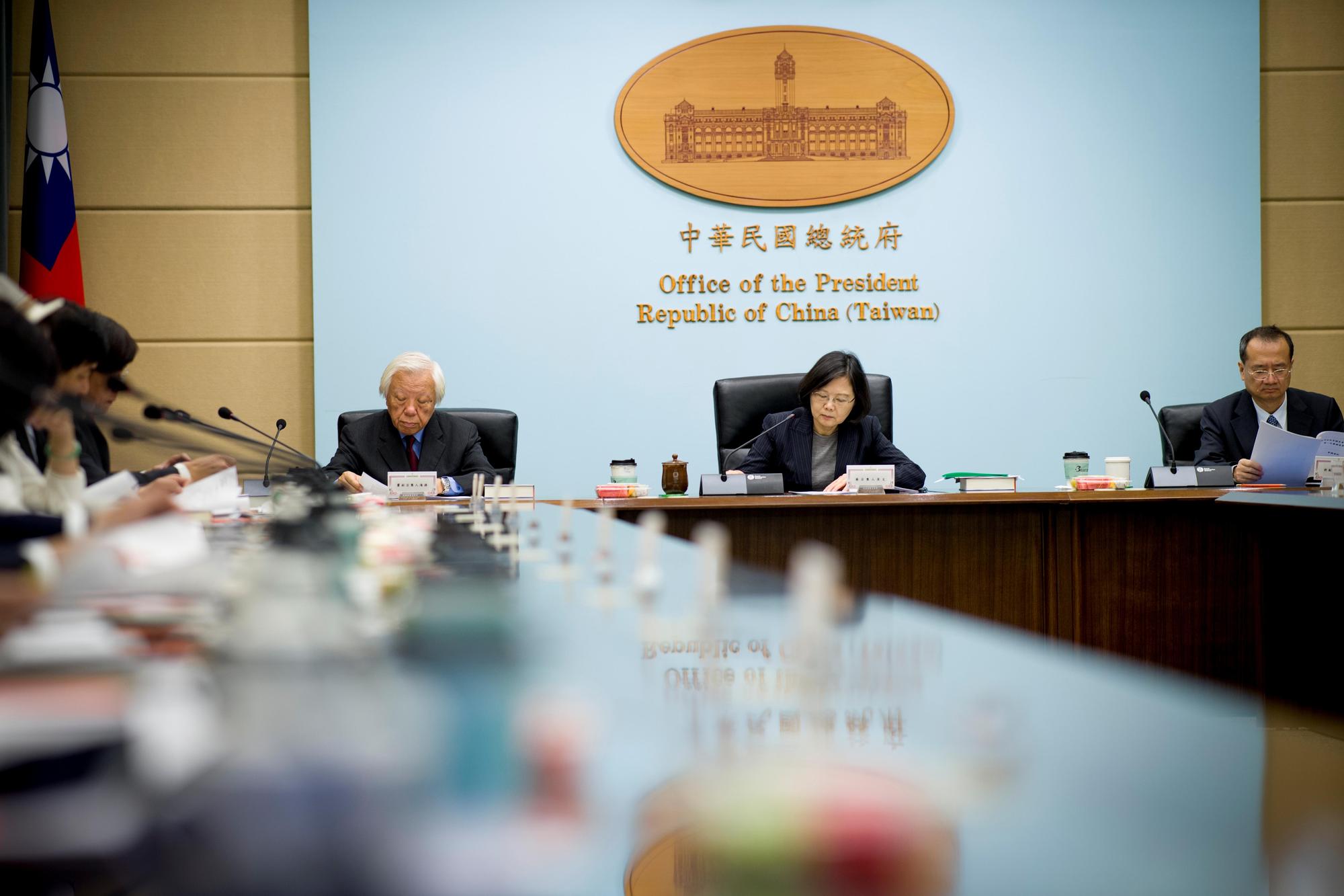 總統蔡英文擔任召集人的司改國是會議,決議最高院法官政治任命,讓她頗錯愕。(總統府提供)