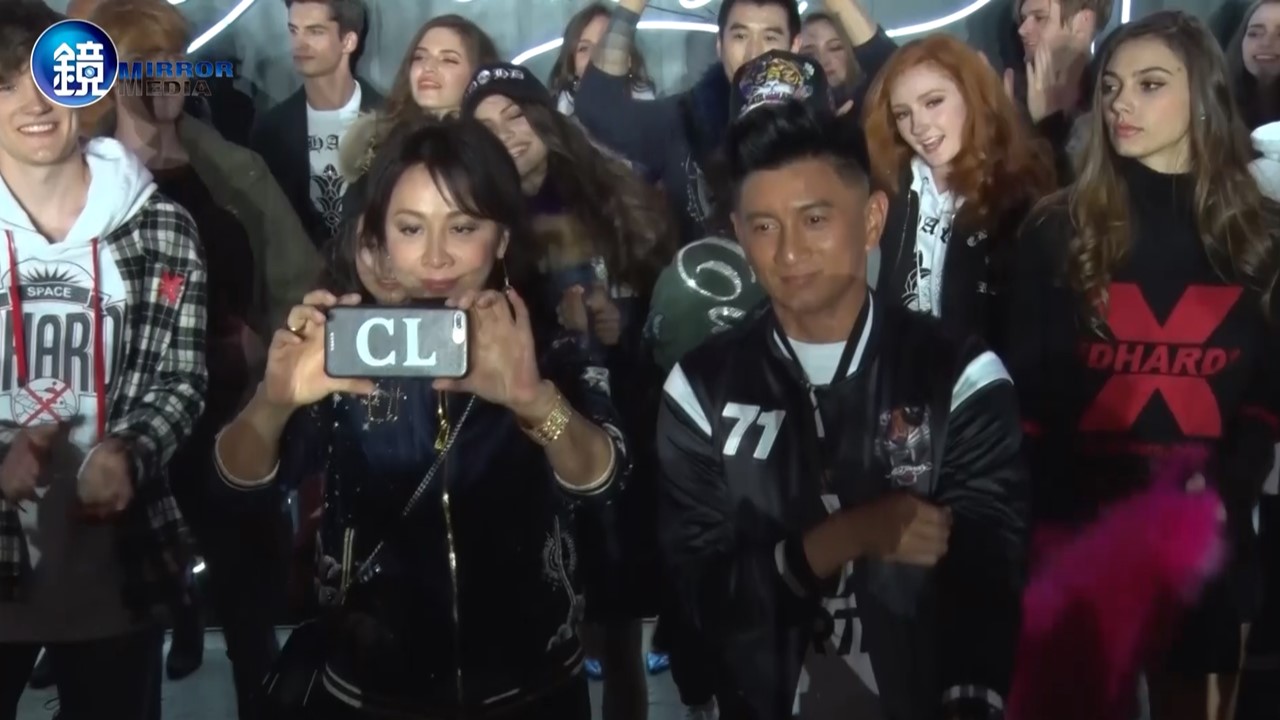 劉嘉玲和吳奇隆出席上海潮牌活動。