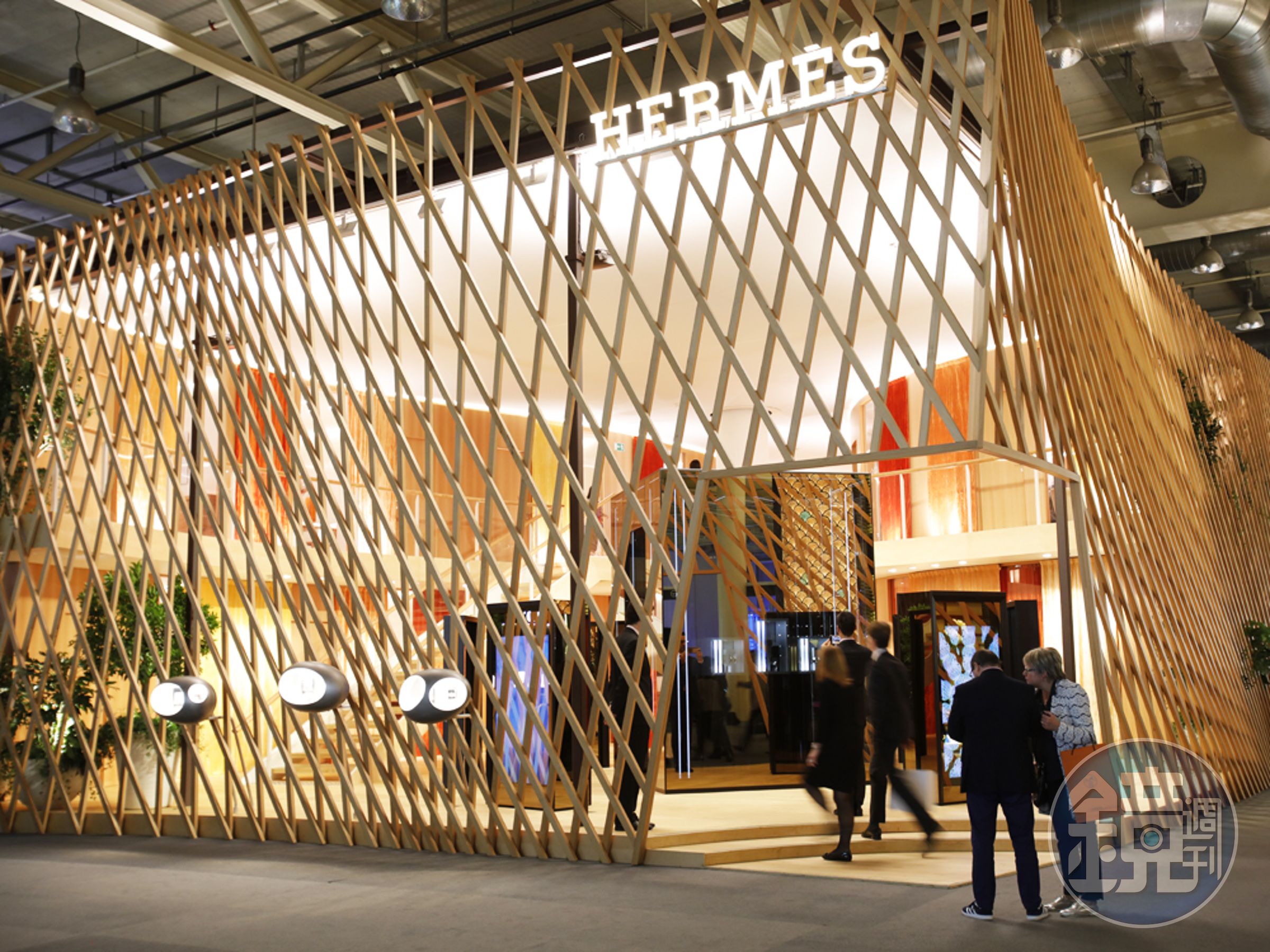 許多品牌在今年Baselworld約滿後後選擇不再續約，HERMES更宣告將移師SIHH參展！