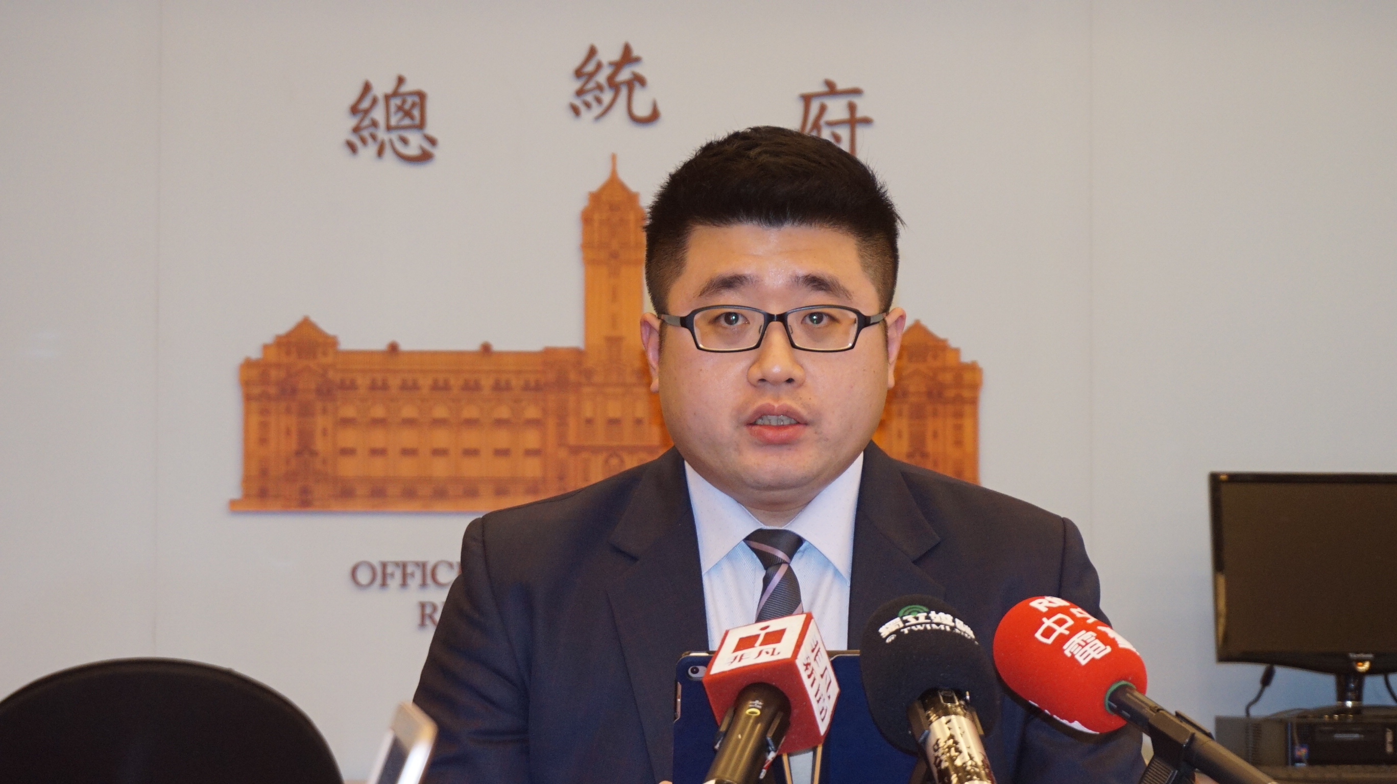 總統府發言人林鶴明轉述總統對司改國是會議爭議的看法。
