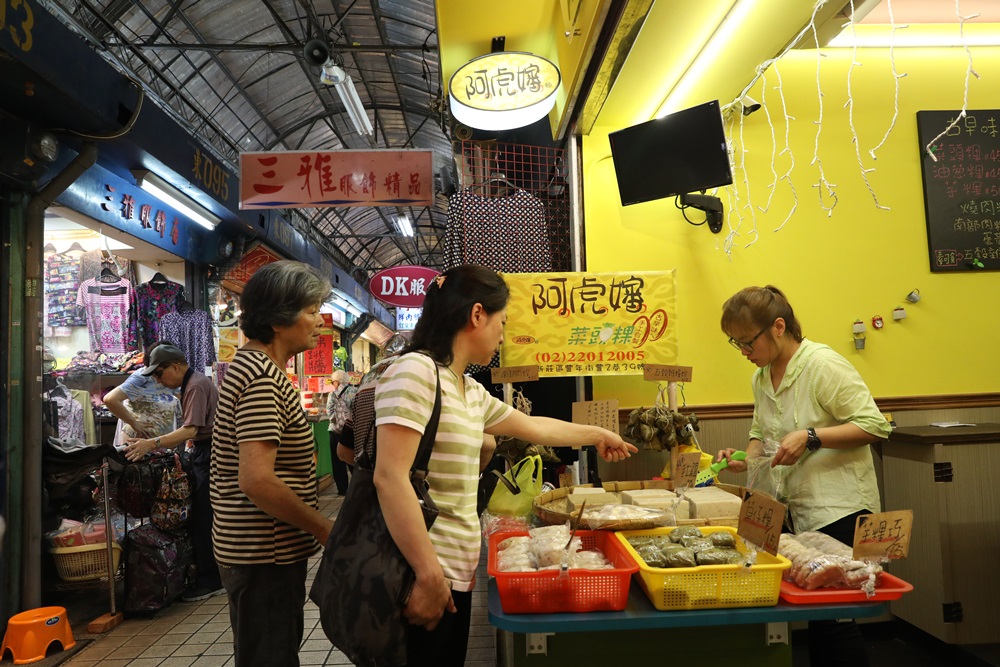 在地婆婆媽媽一吃上癮，成為忠實捧場客。