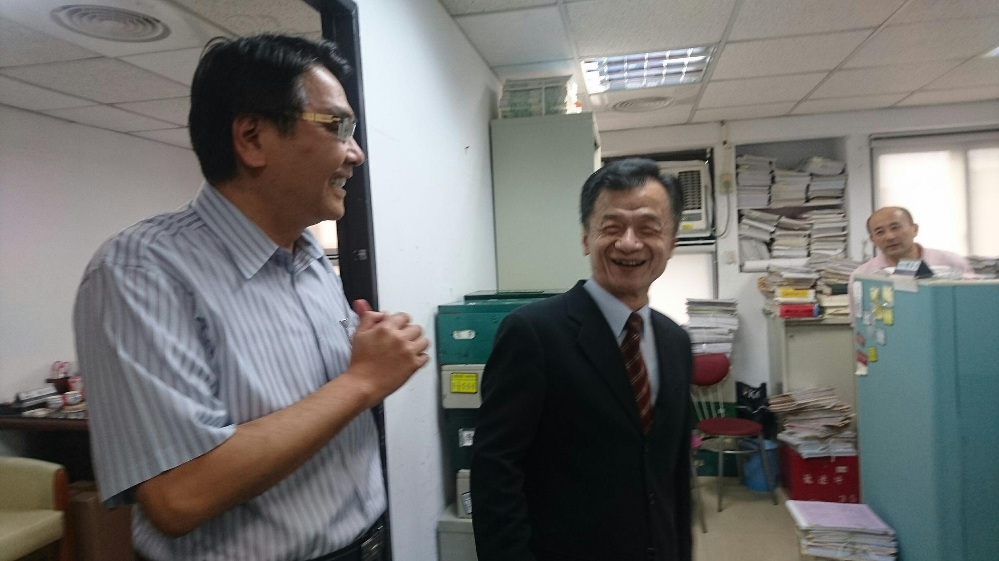 邱太三肯定北檢忠、愛兩組檢察官都是肅貪好手,笑稱「沒有三兩三,無法在此辦案。」