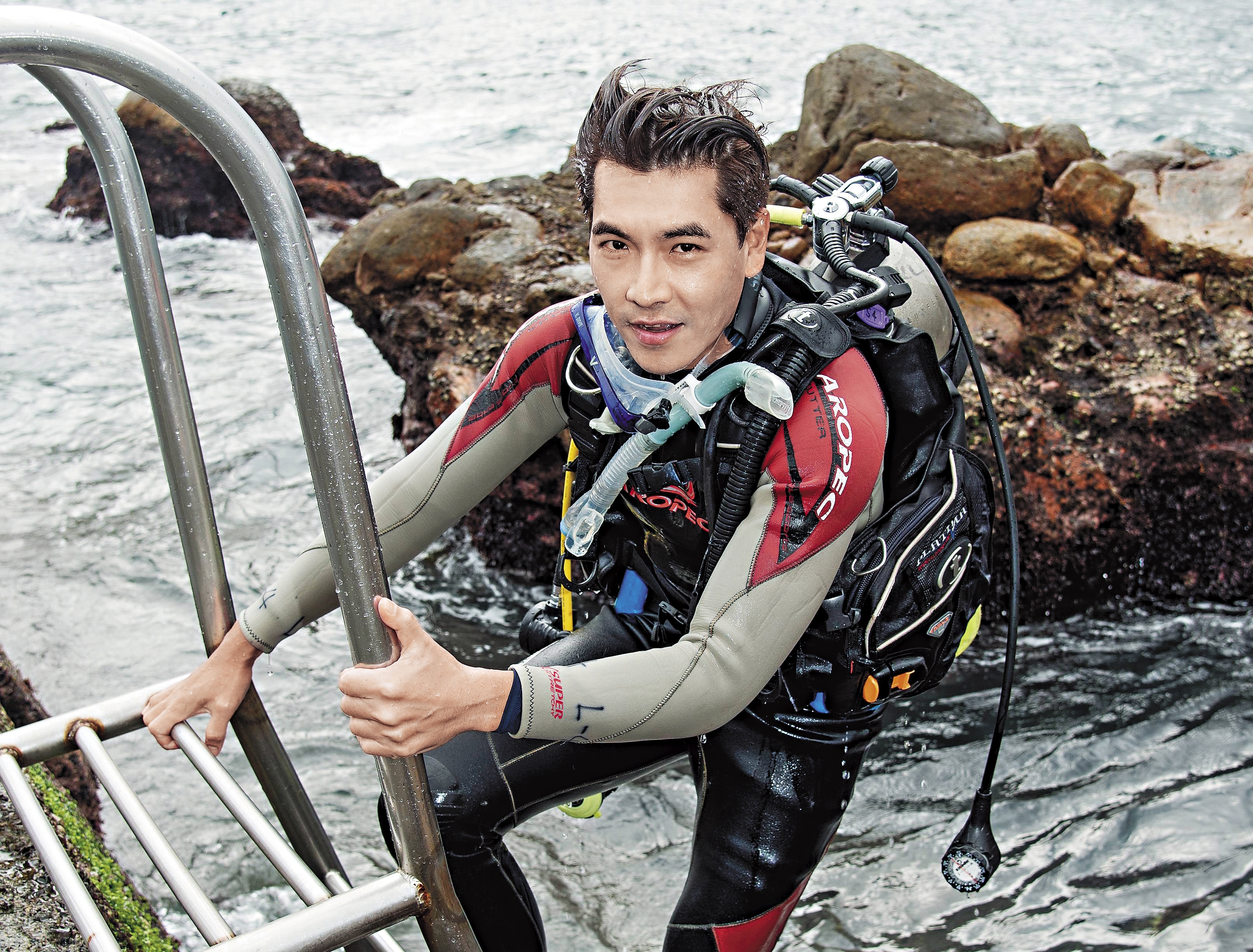 王傳一拍戲多年，終於當上男一，雖然目前還沒拍出大紅之作，但台灣、中國兩邊都有在賺錢。（三立提供）