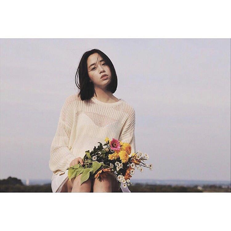 歐陽妮妮與五金小開男友李家安交往,過年期間李家安幫妮妮遛狗,在她家電梯打卡,顯然已得到歐陽家人認可。