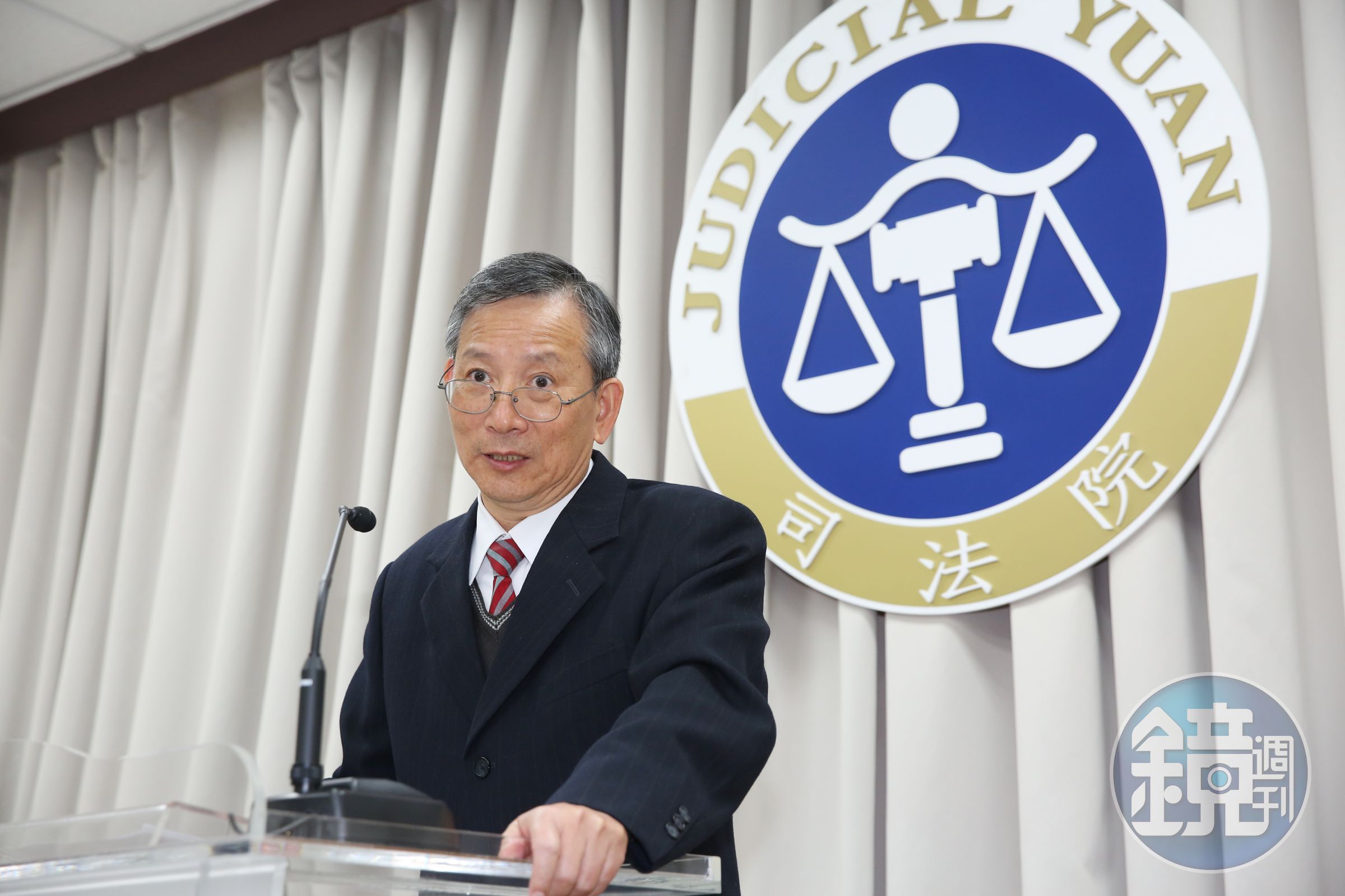 總統府下令調查後，發現是司法院祕書長呂太郎（圖）草擬總統擴權提案。