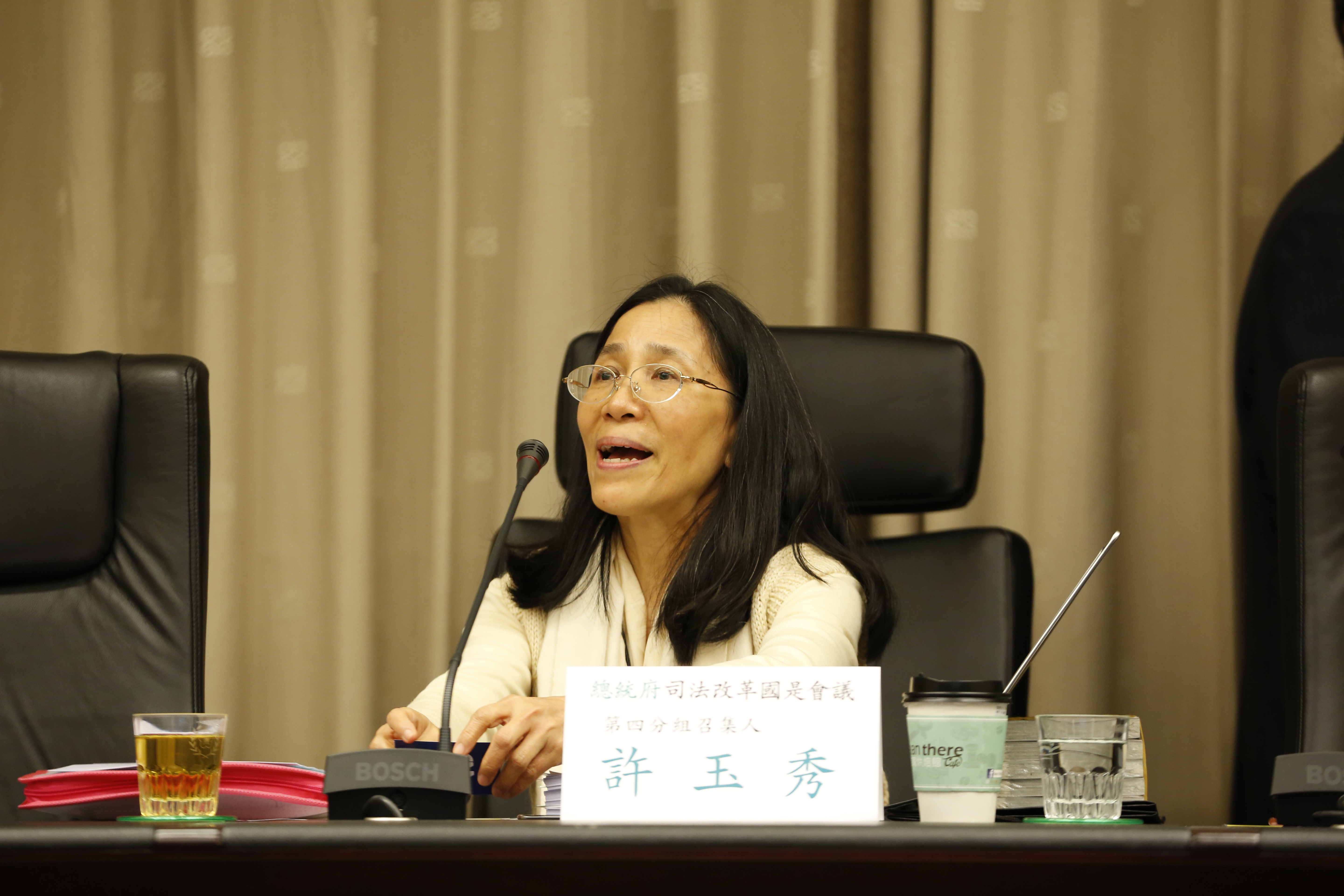 前大法官許玉秀在司改國是會中作風強勢，引來不少爭議。