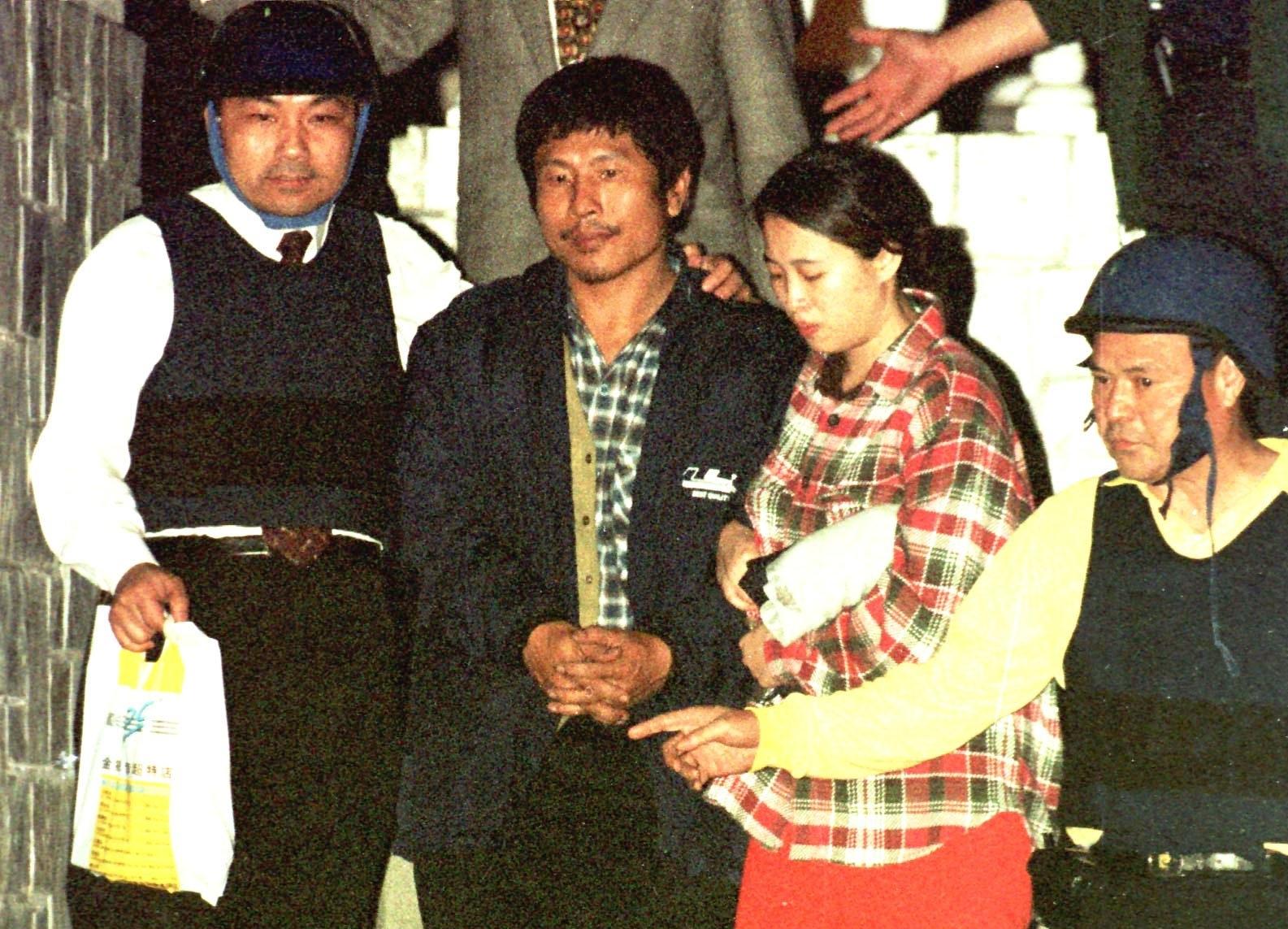 陳進興與同夥高天民及林春生等3人,殺害白曉燕後展開逃亡,1997年8月19日遭民眾檢舉出現在五常街附近,警方獲報前往圍捕,雙方展開激烈槍戰。(達志影像)
