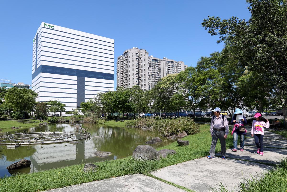位於新店的最大都更案裕隆城開發案，歷經10年時間，終於要在今年動土。