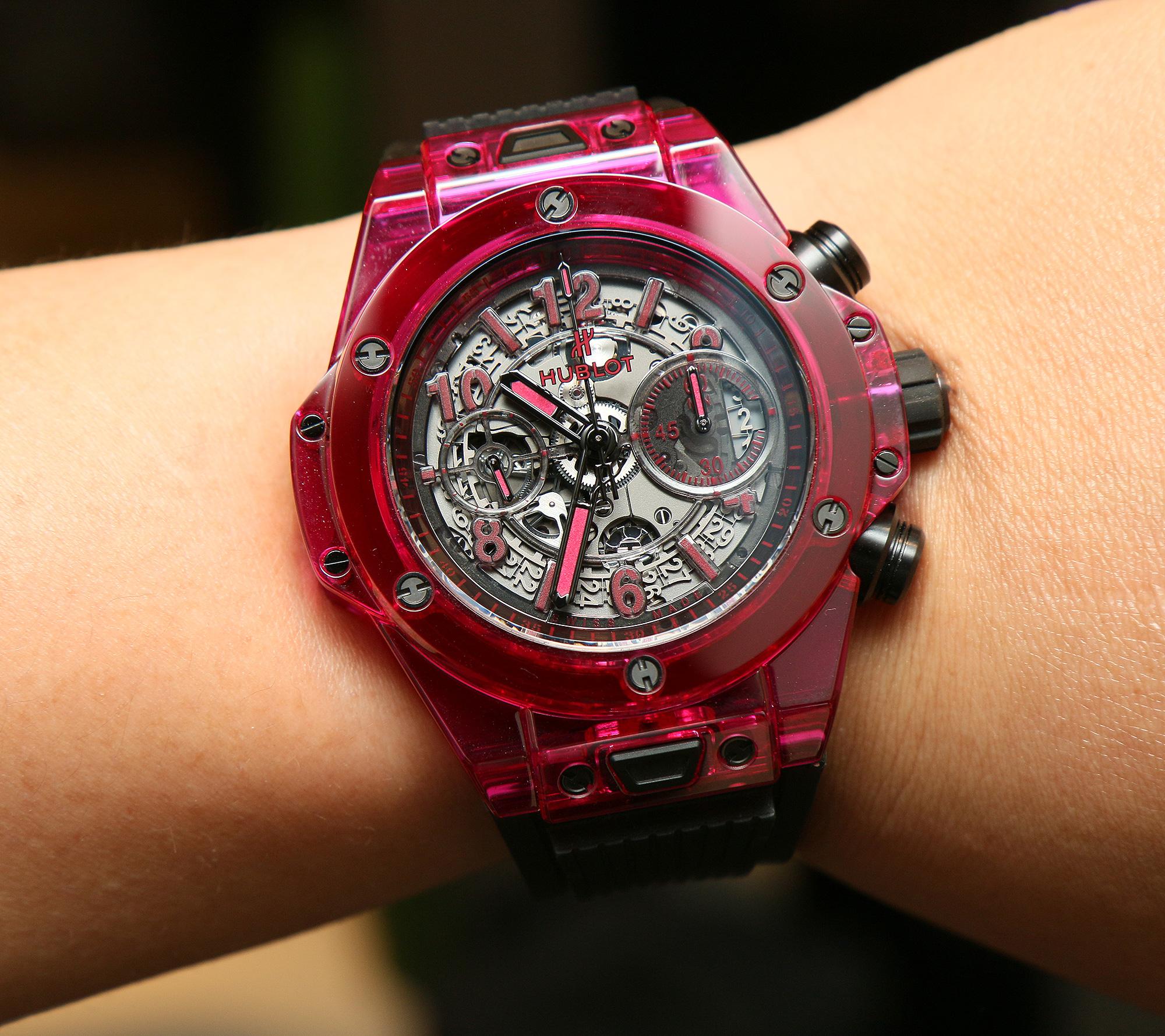 Big Bang Sapphire紅色藍寶石水晶腕錶,定價NT$2,289,000。