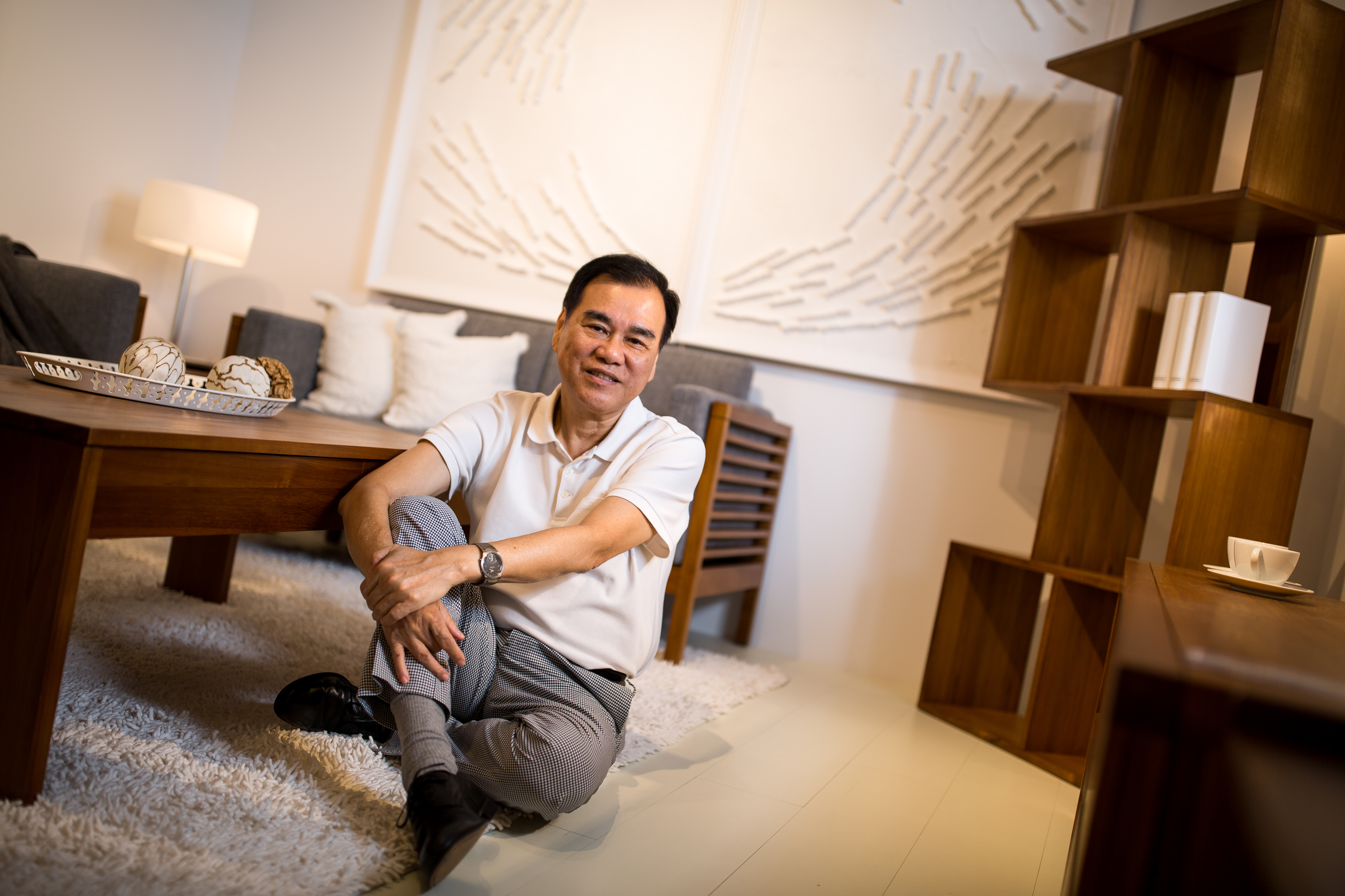 林福勤靠靈活的物流，與搭配不同產地的家具賺錢。