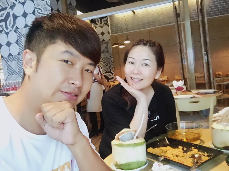 張秀卿與老公王國贊結婚多年，四處找尋求子良方。