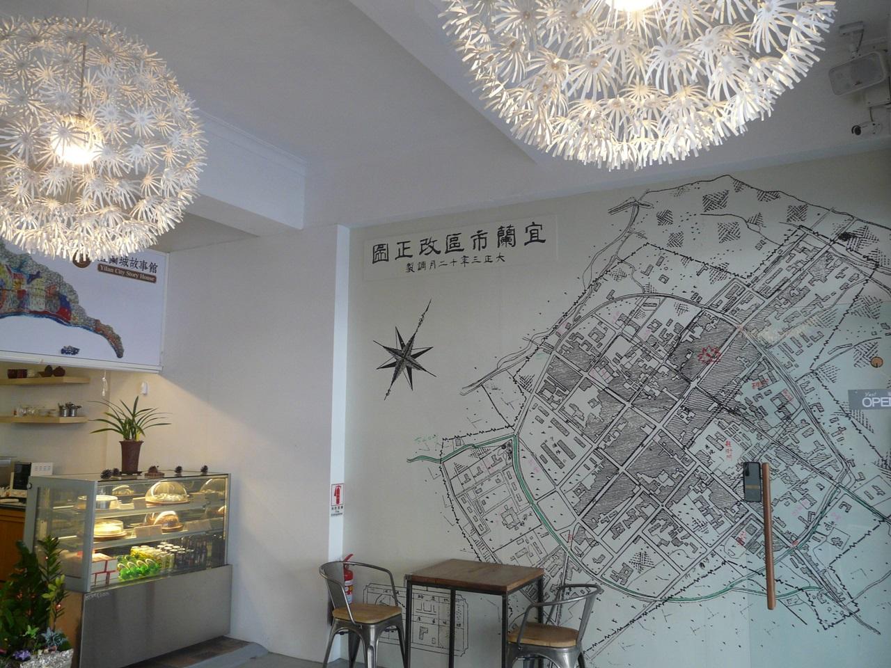 「宜蘭城故事館」進門處牆上的一張宜蘭舊城地圖，說出許多老故事。
