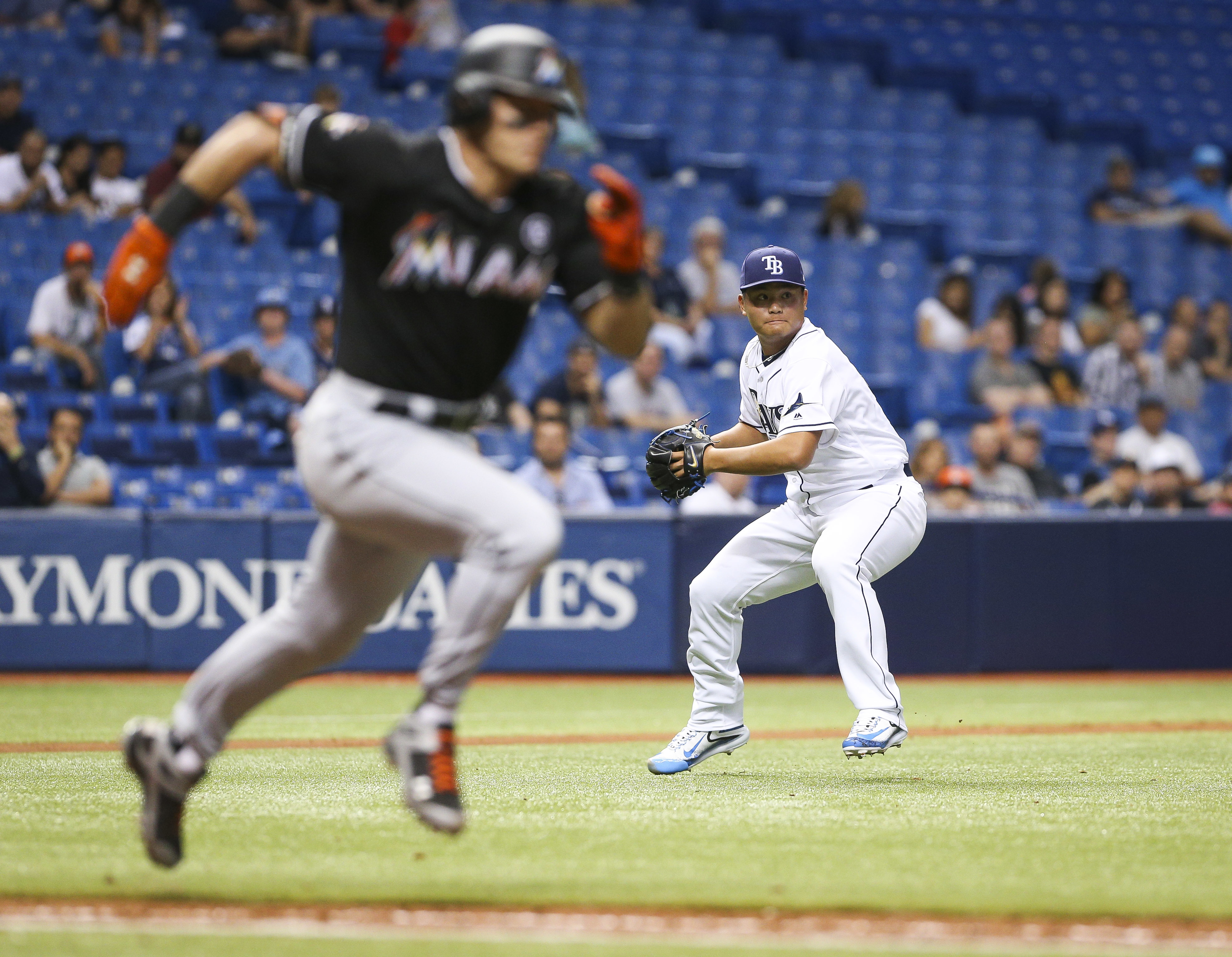 胡智為5日再度登上大聯盟，但投球內容比第一次登板時還不理想。