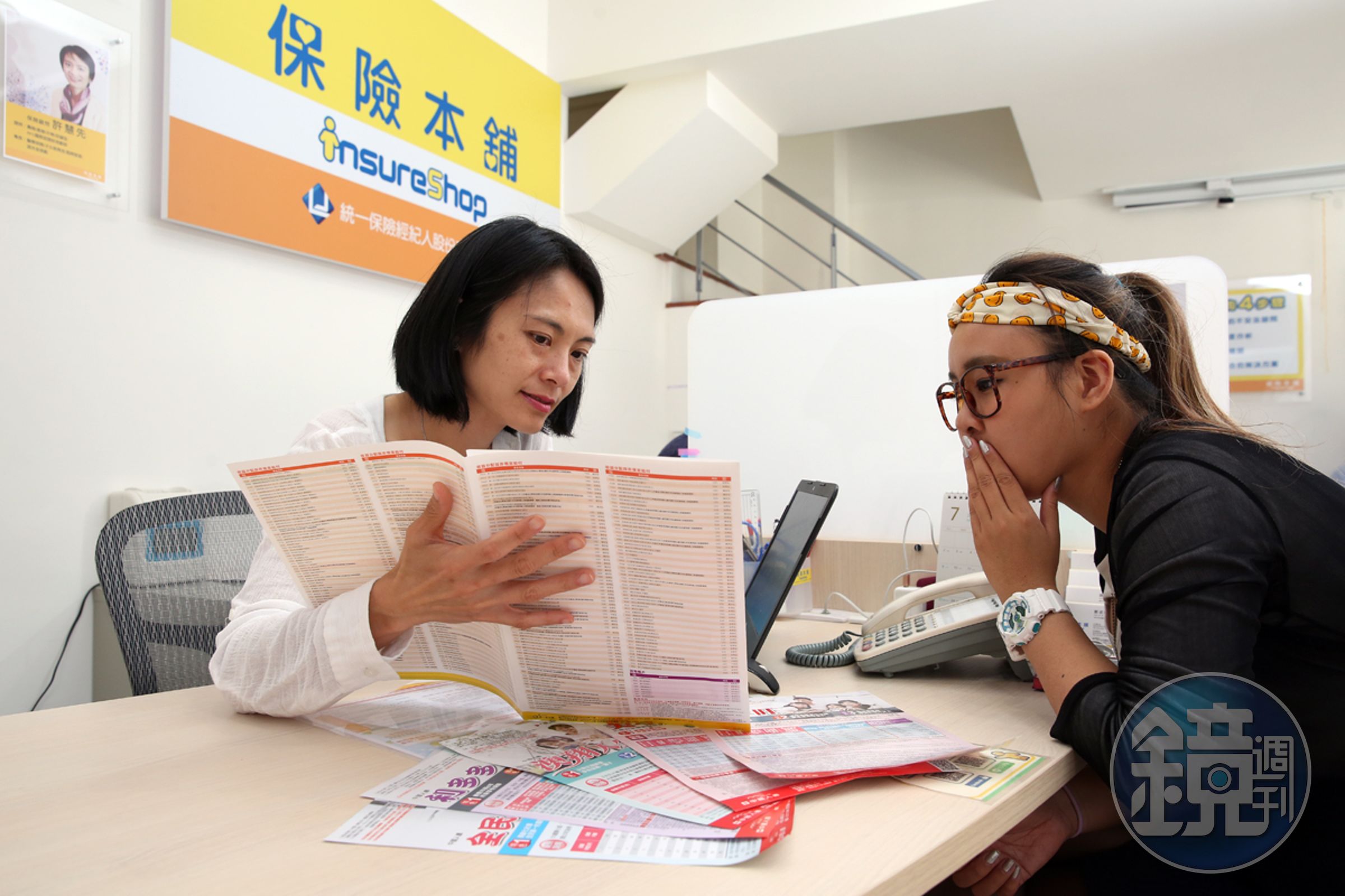 業務員在銷售躉繳配息保單時，通常只強調月月配息，但其實投資型保單並沒有保本，因為基金投資本來就有風險。