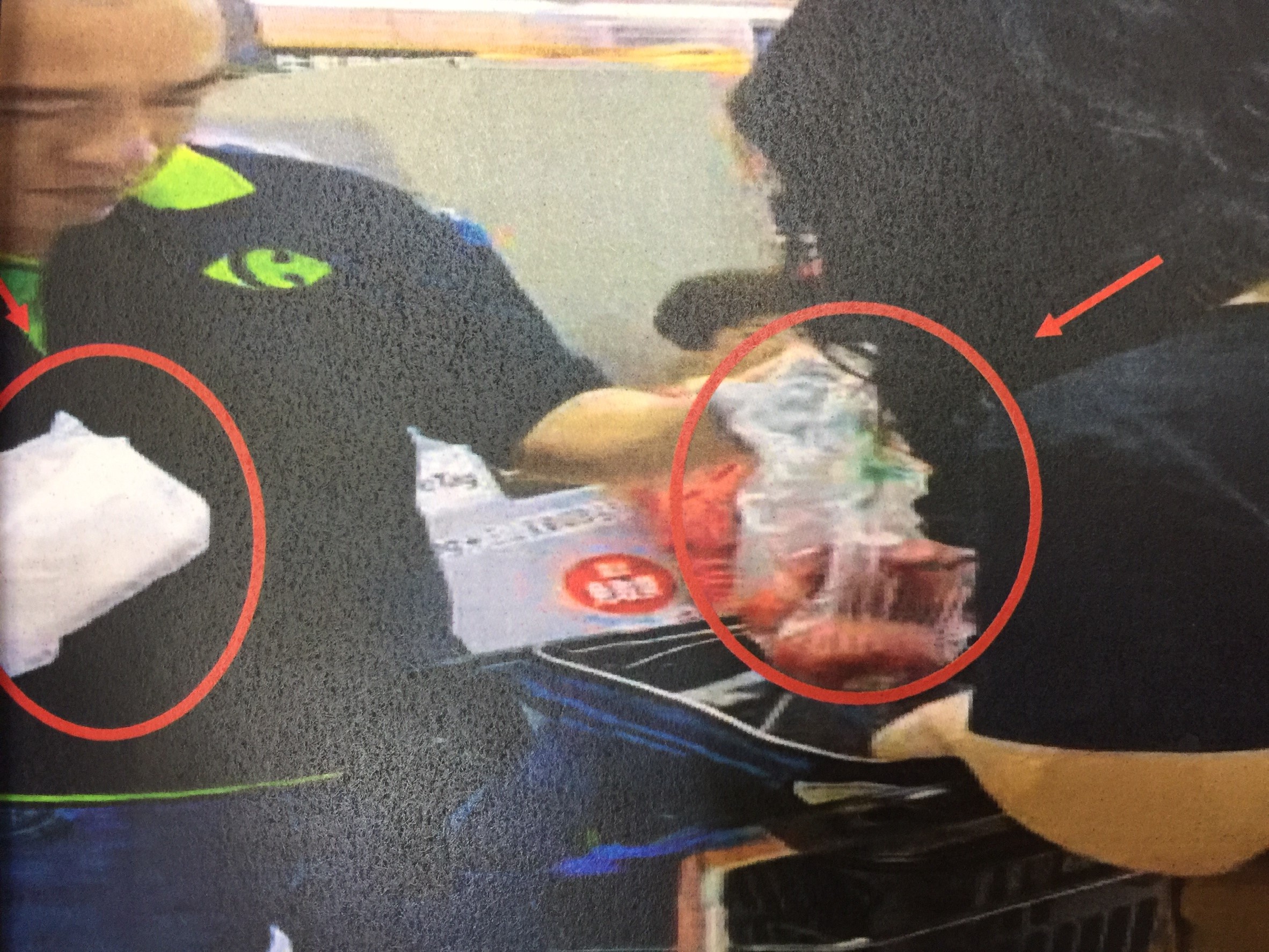 家境清寒的外籍女碩士生，因為太久沒嚐到蘋果的滋味，才鋌而走險，到大賣場偷竊。（警方提供）