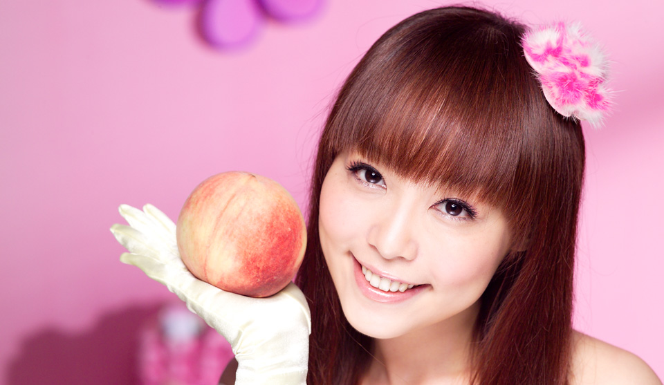 朱安禹2011年遠嫁上海後生下一兒一女，婚姻幸福。