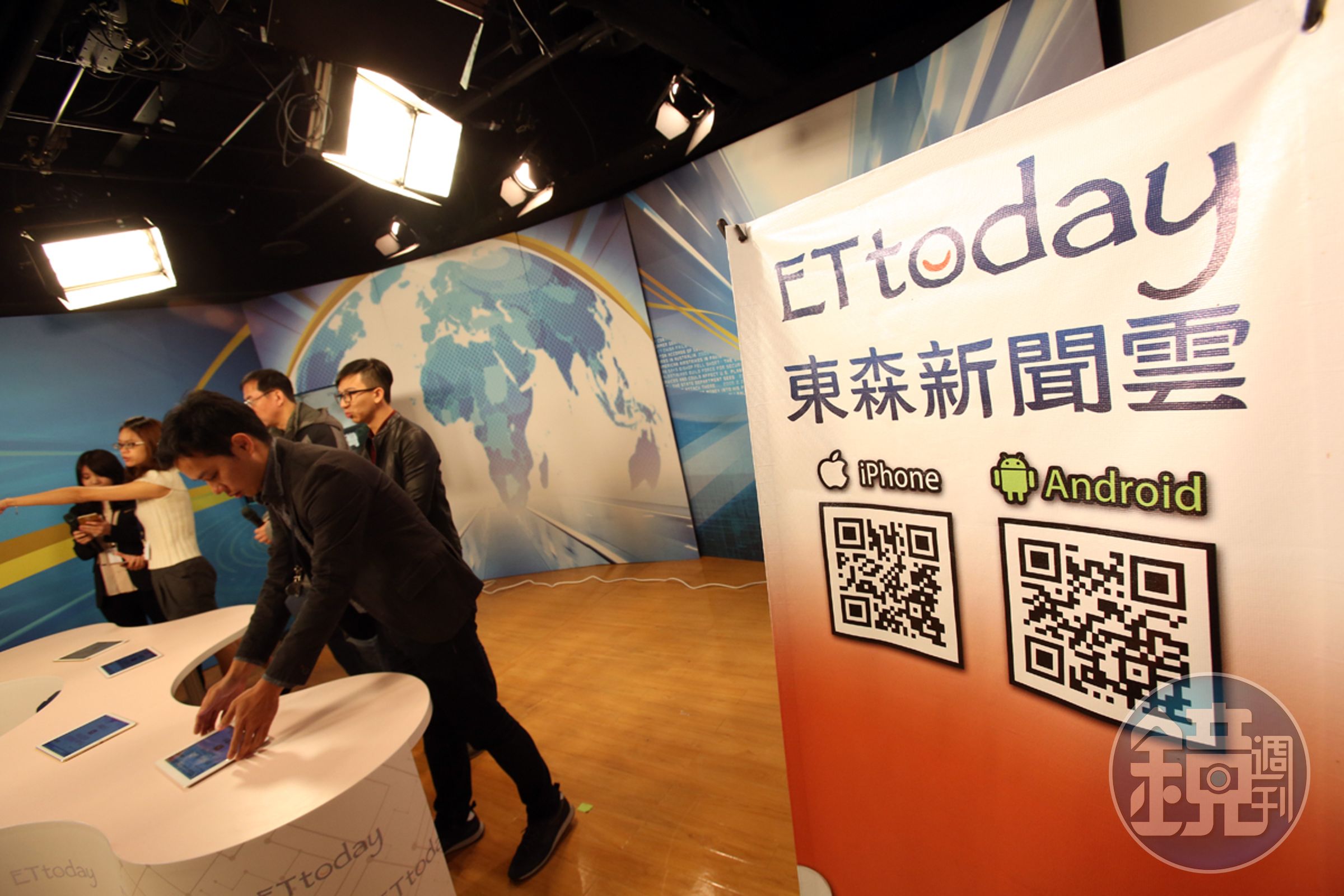 東森新聞雲除了大量起用新人，還培養了13名年輕幹部當儲備的助理副總編輯，創業界先河。