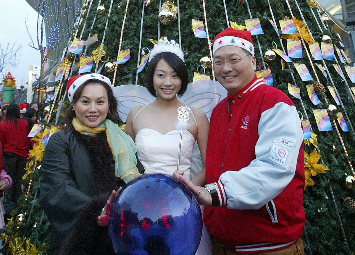 王令麟和女兒們感情甚篤，並透露早已當阿公了。