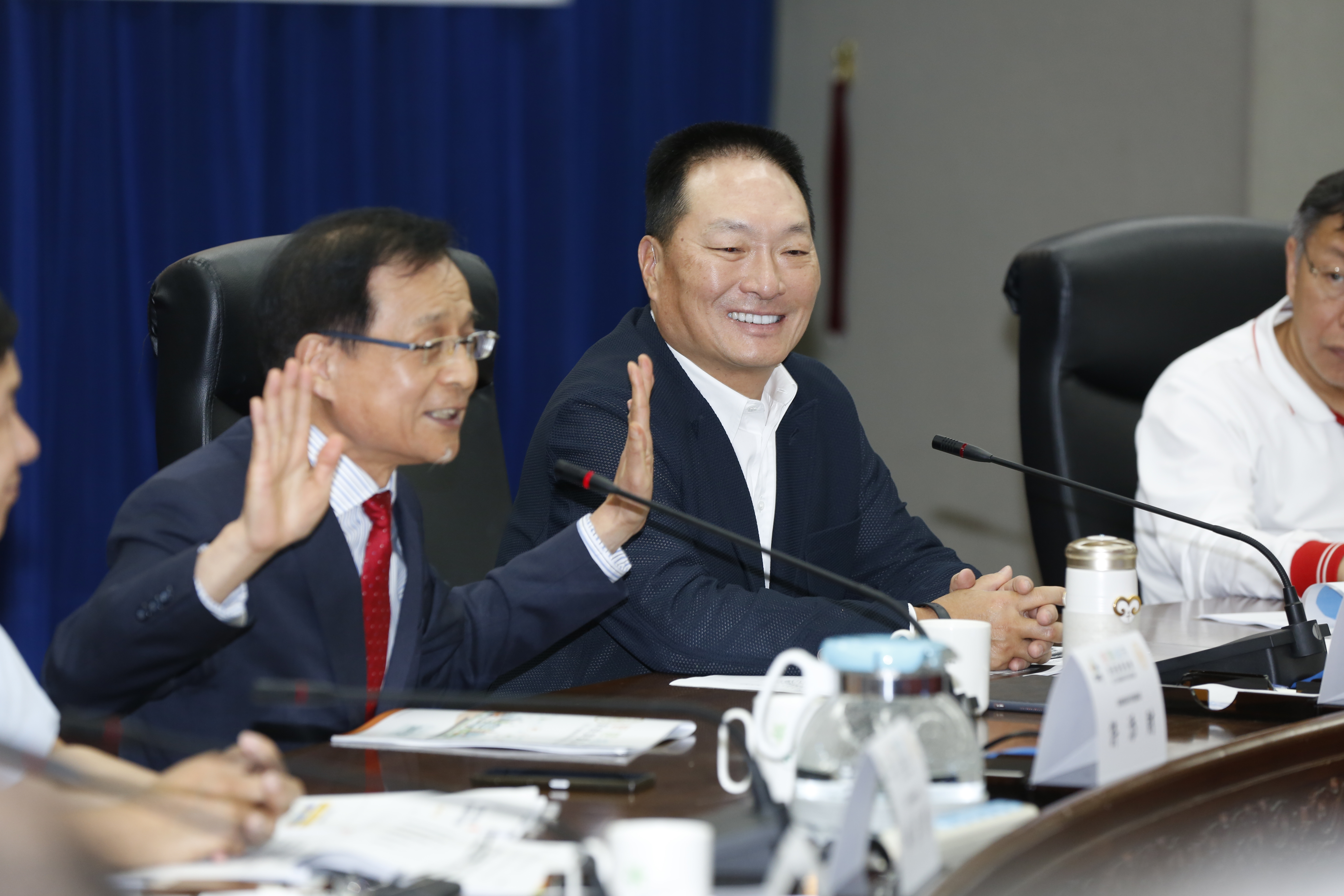 王令麟籌組東森巨蛋公司，2007年被提前終止台北小巨蛋經營權，他將為此聲請大法官解釋。