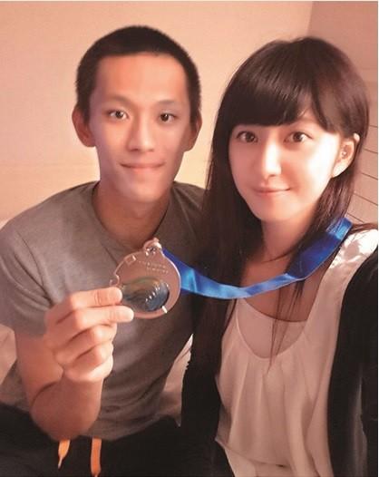 謝翔雅和SBL球星蕭順議曾交往，目前已和平協議分手。