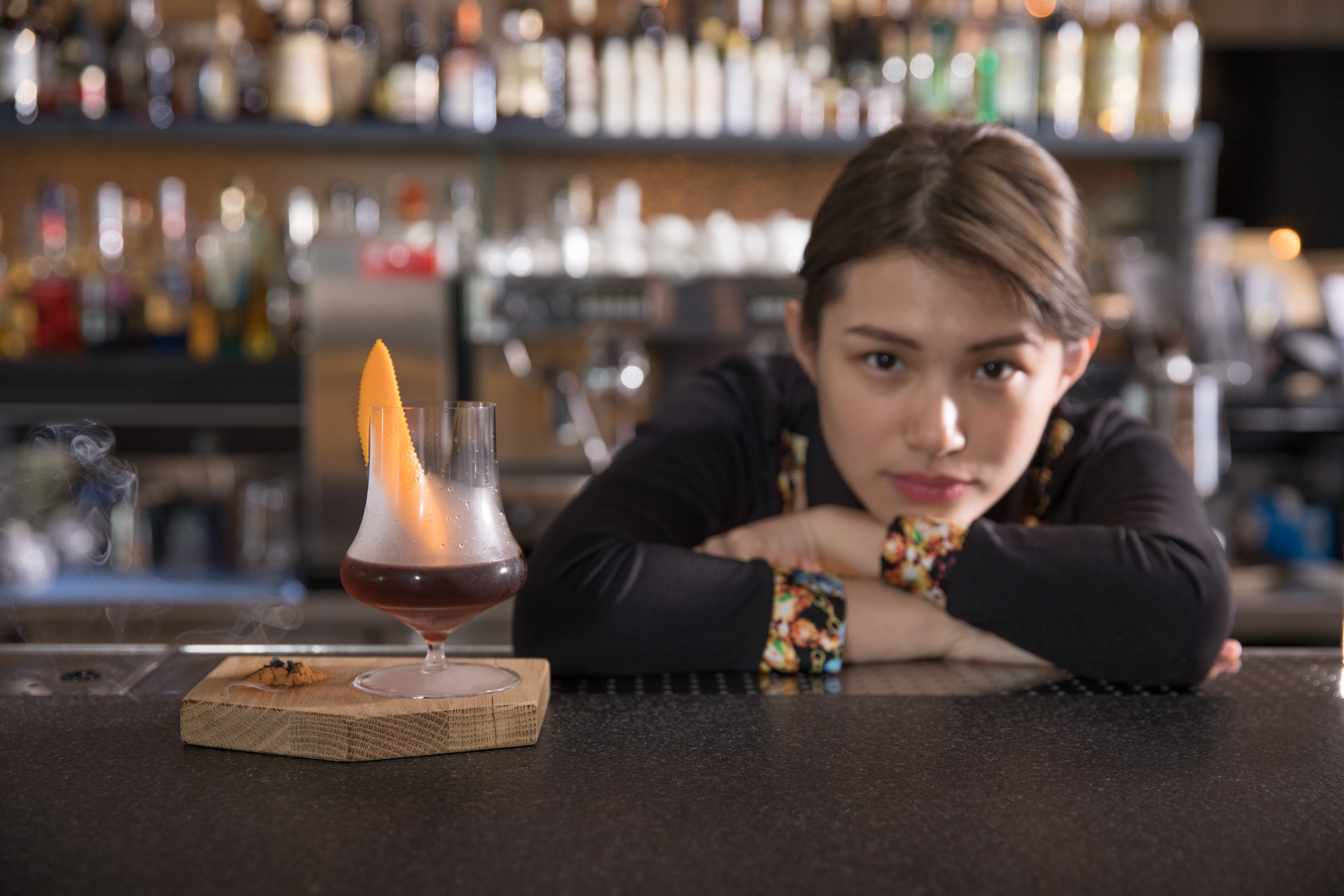 台灣女孩蔡佳穎5月15日帶著個人調酒「Apóstol使徒」前進德國迎戰全球52名頂尖調酒師，爭奪「2017百加得傳世雞尾酒大賽」冠軍頭銜。