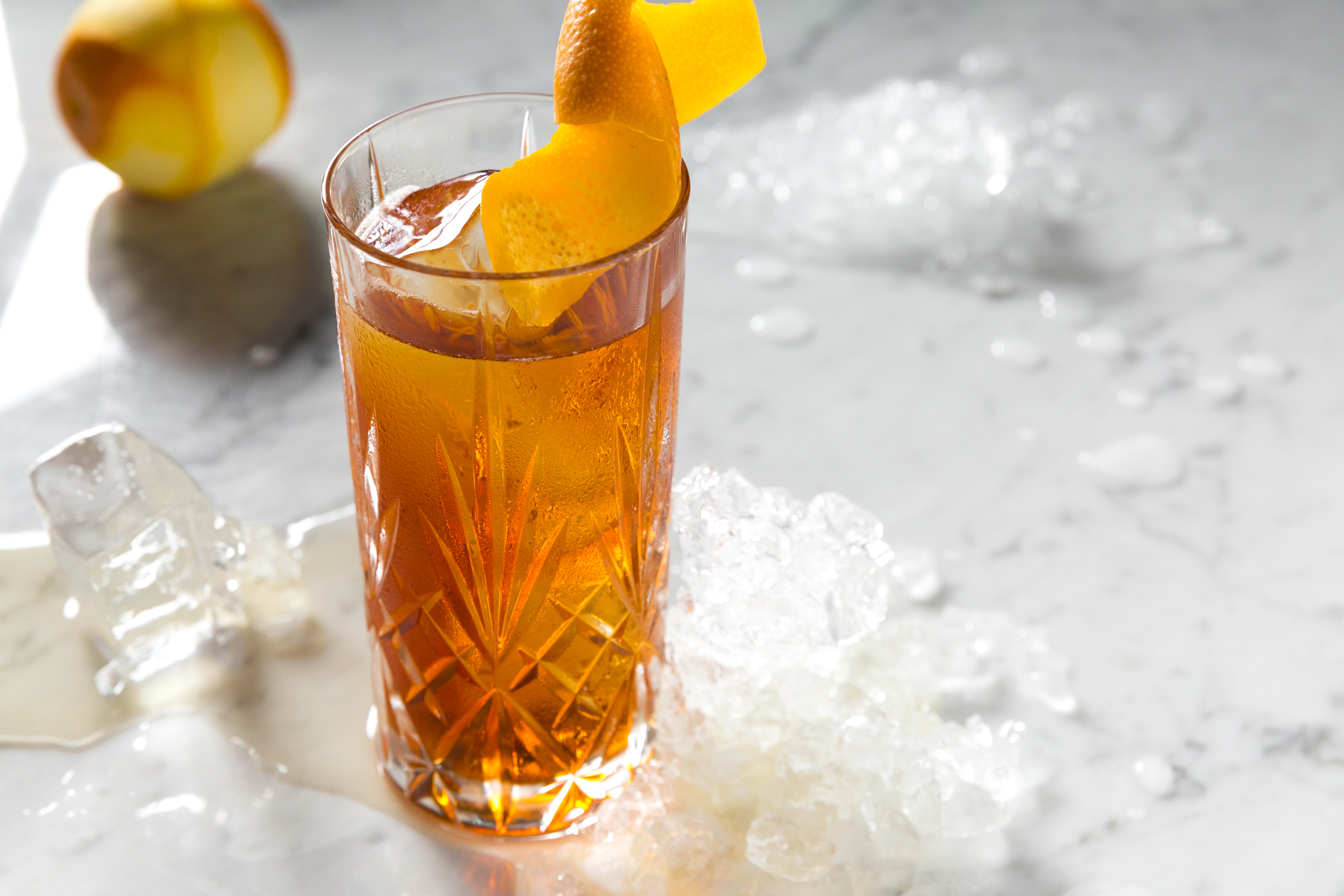 義大利經典調酒「Negroni Sbagliato」到了Matt手中再變化，用APEROL、Prosecco和甜苦艾酒，喝來更順口。（250元／杯）